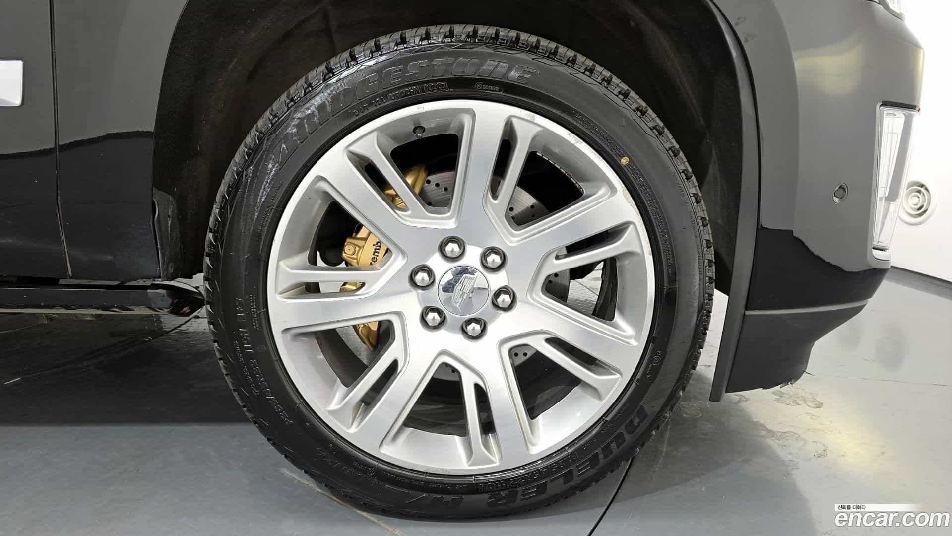 Escalade Cadillac 2018.7-OUTER-005