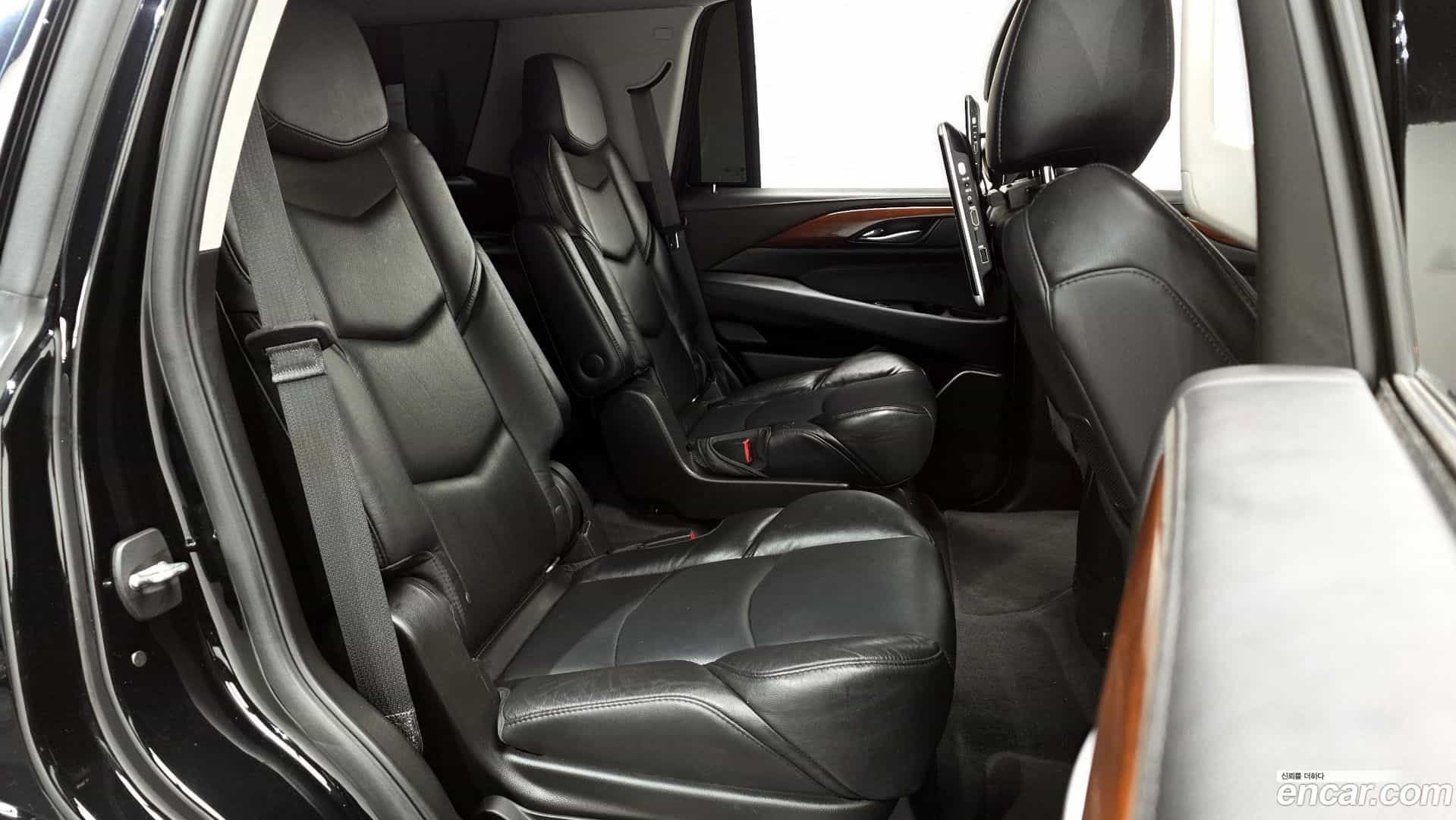 Escalade Cadillac 2018.7-OPTION-016
