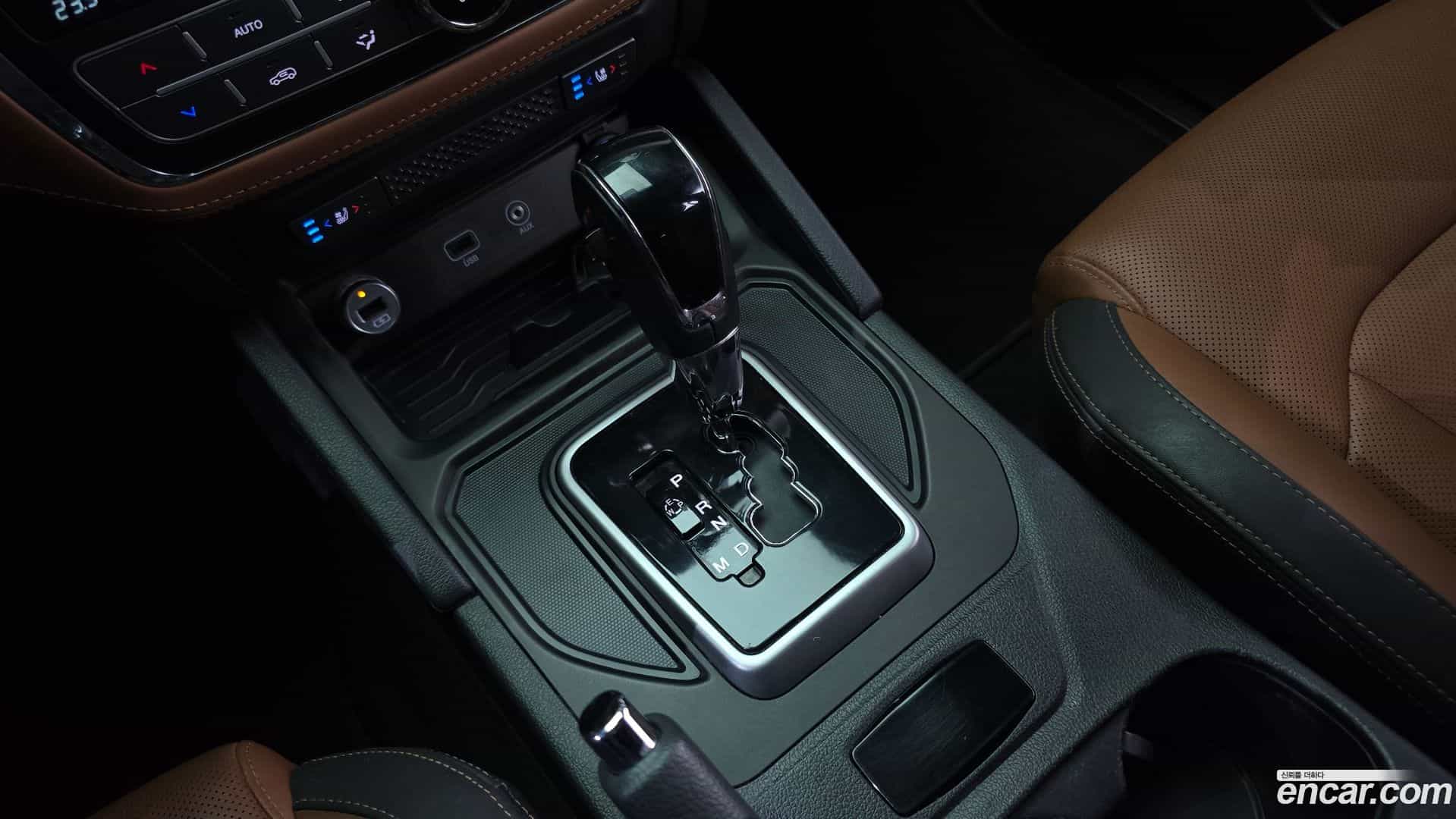 Rexton KG Mobility 2018.7-INNER-009