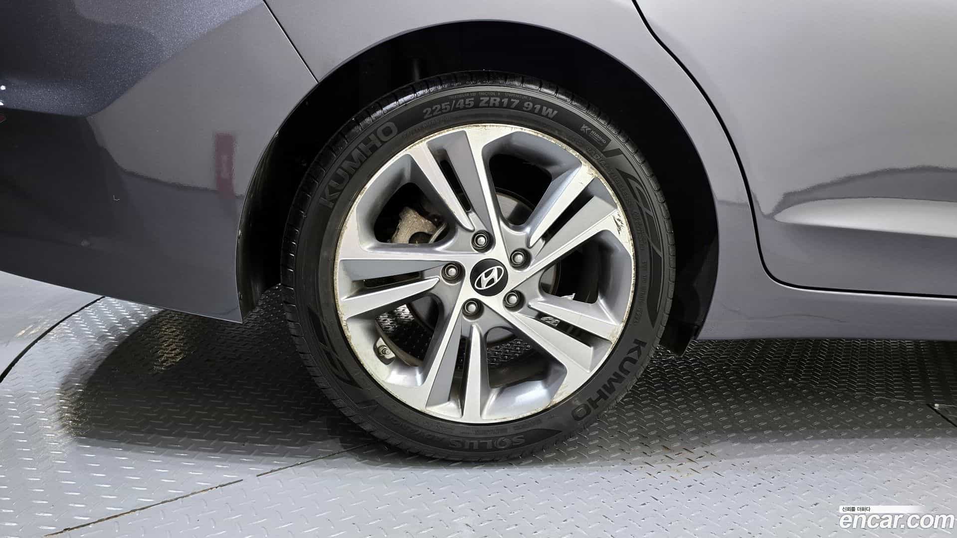 AVANTE Hyundai 2016.8-OUTER-005