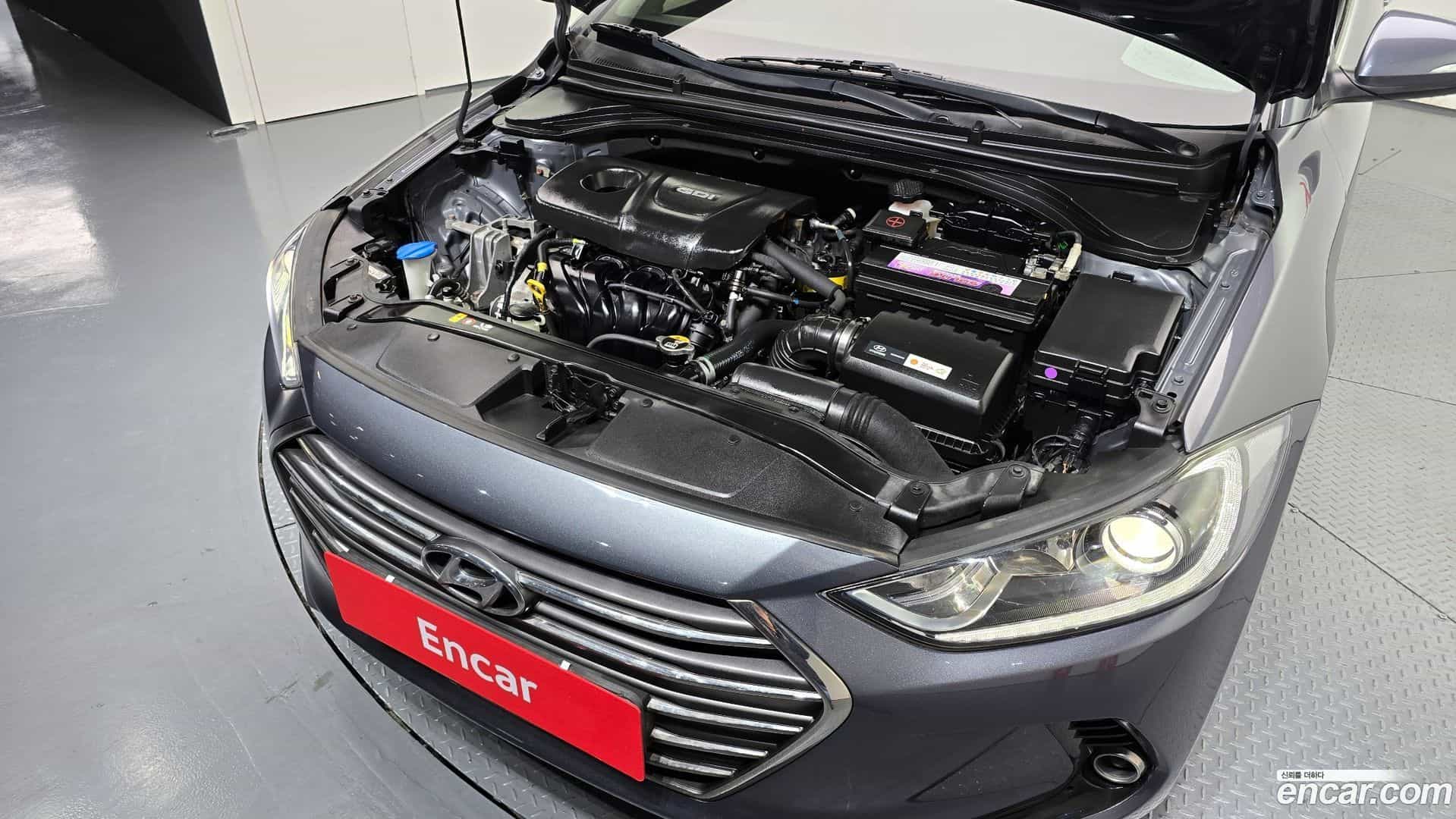 AVANTE Hyundai 2016.8-INNER-006