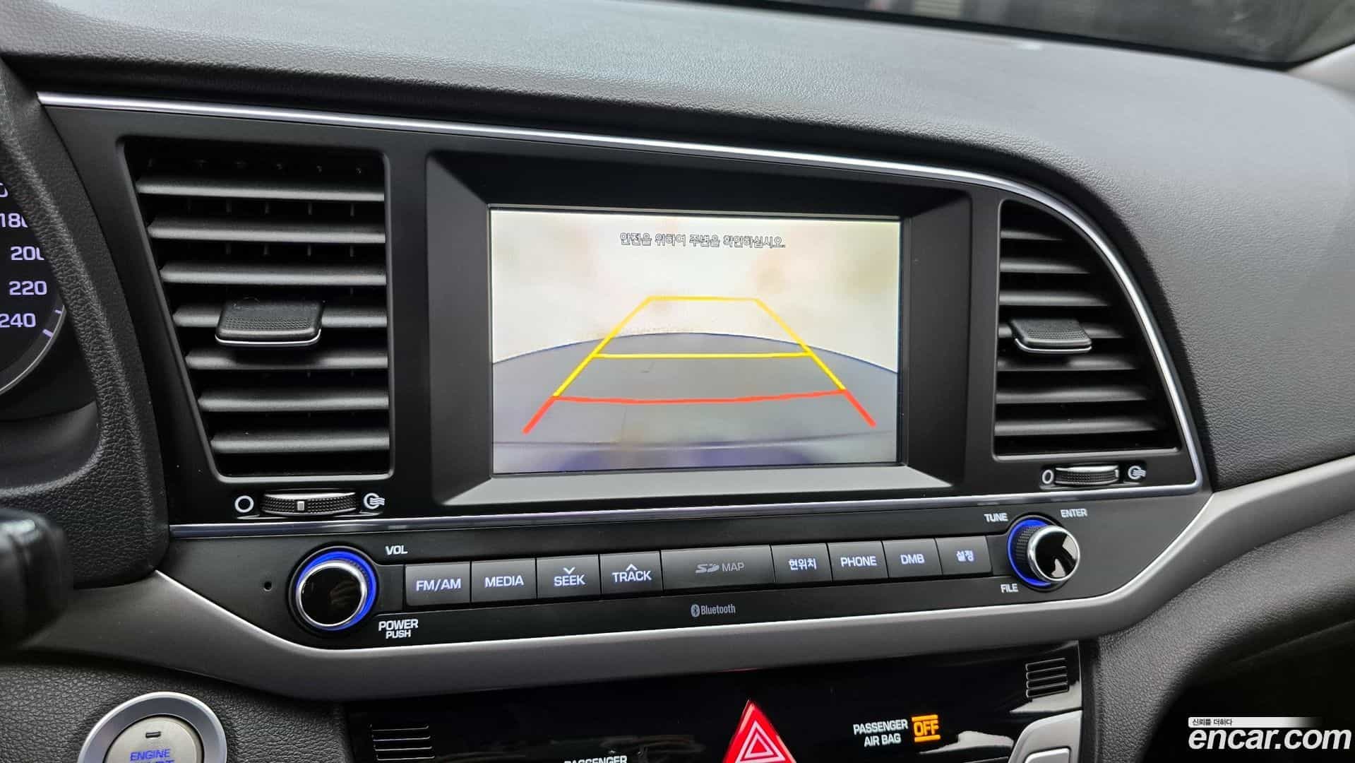 AVANTE Hyundai 2016.8-OPTION-021