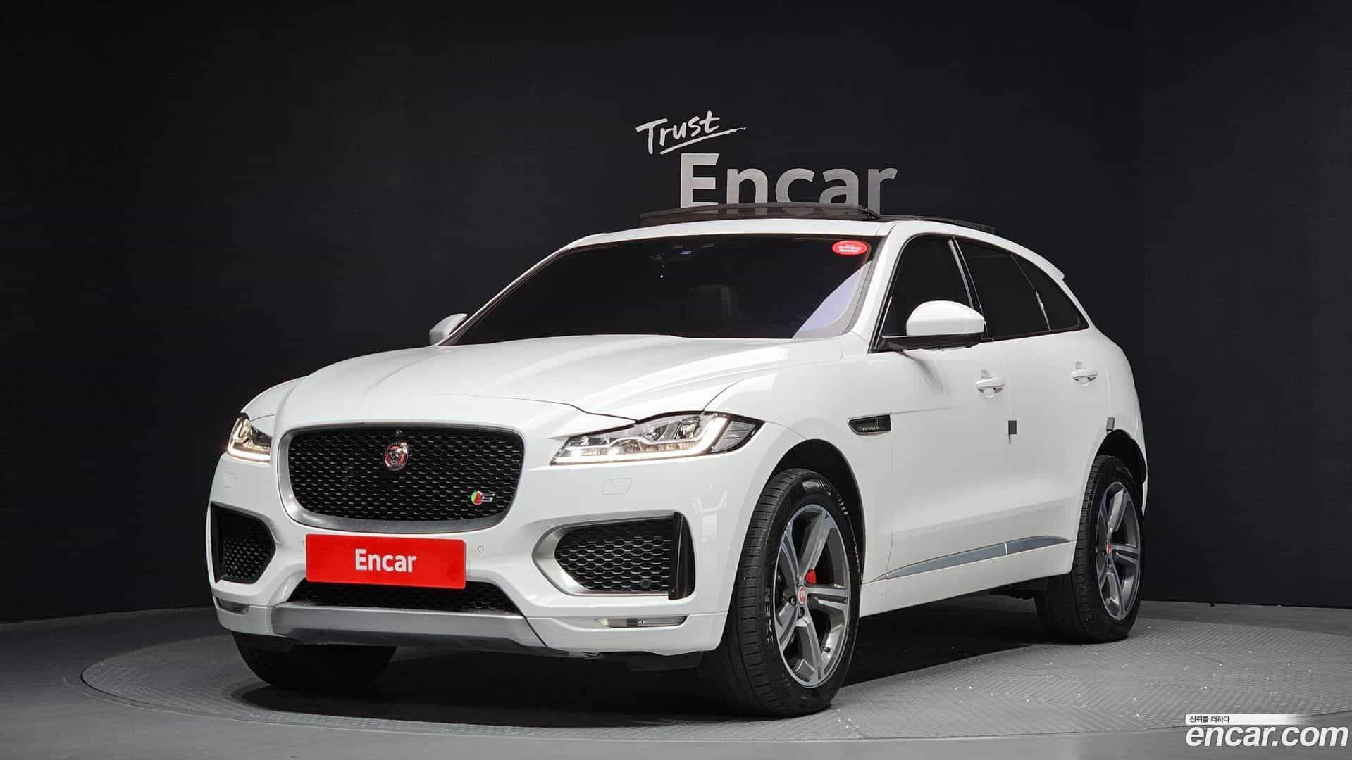 F-PACE Jaguar 2016.6-OUTER-001