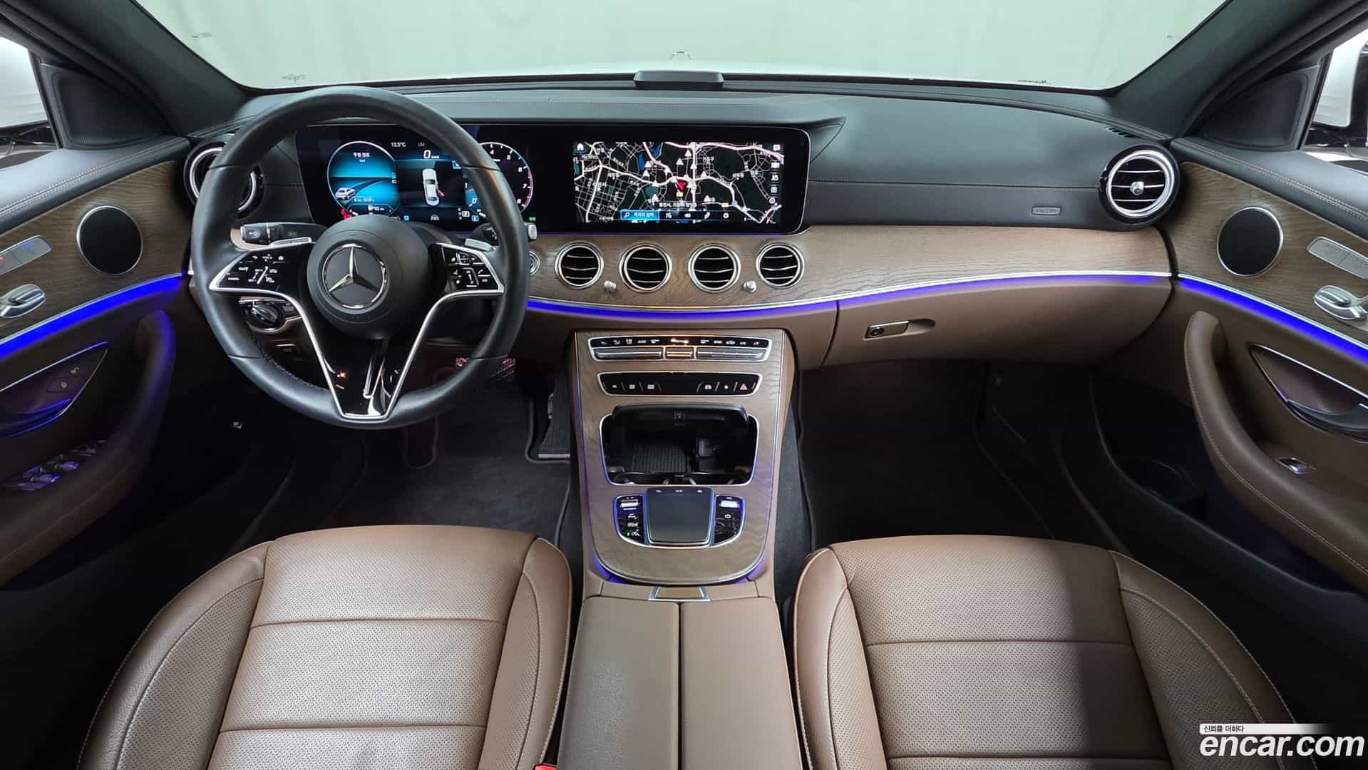 E-Class Mercedes-Benz 2023.10-INNER-007