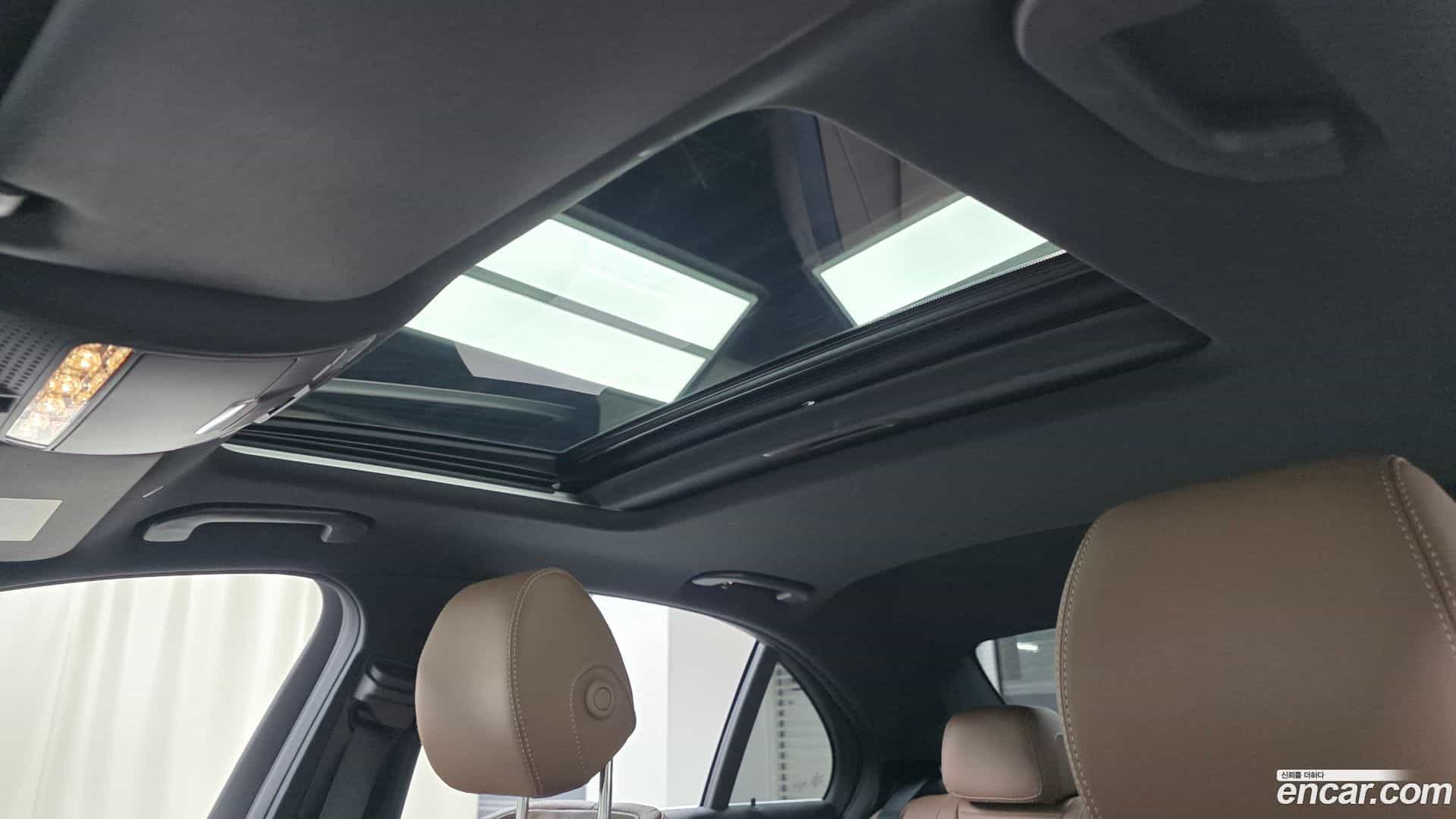 E-Class Mercedes-Benz 2023.10-OPTION-023