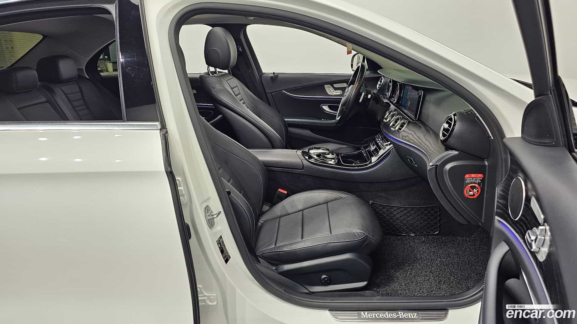 E-Class Mercedes-Benz 2018.3-INNER-010