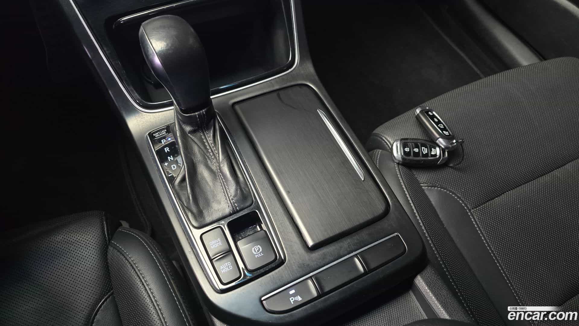 Grandeur Hyundai 2016.11-INNER-009