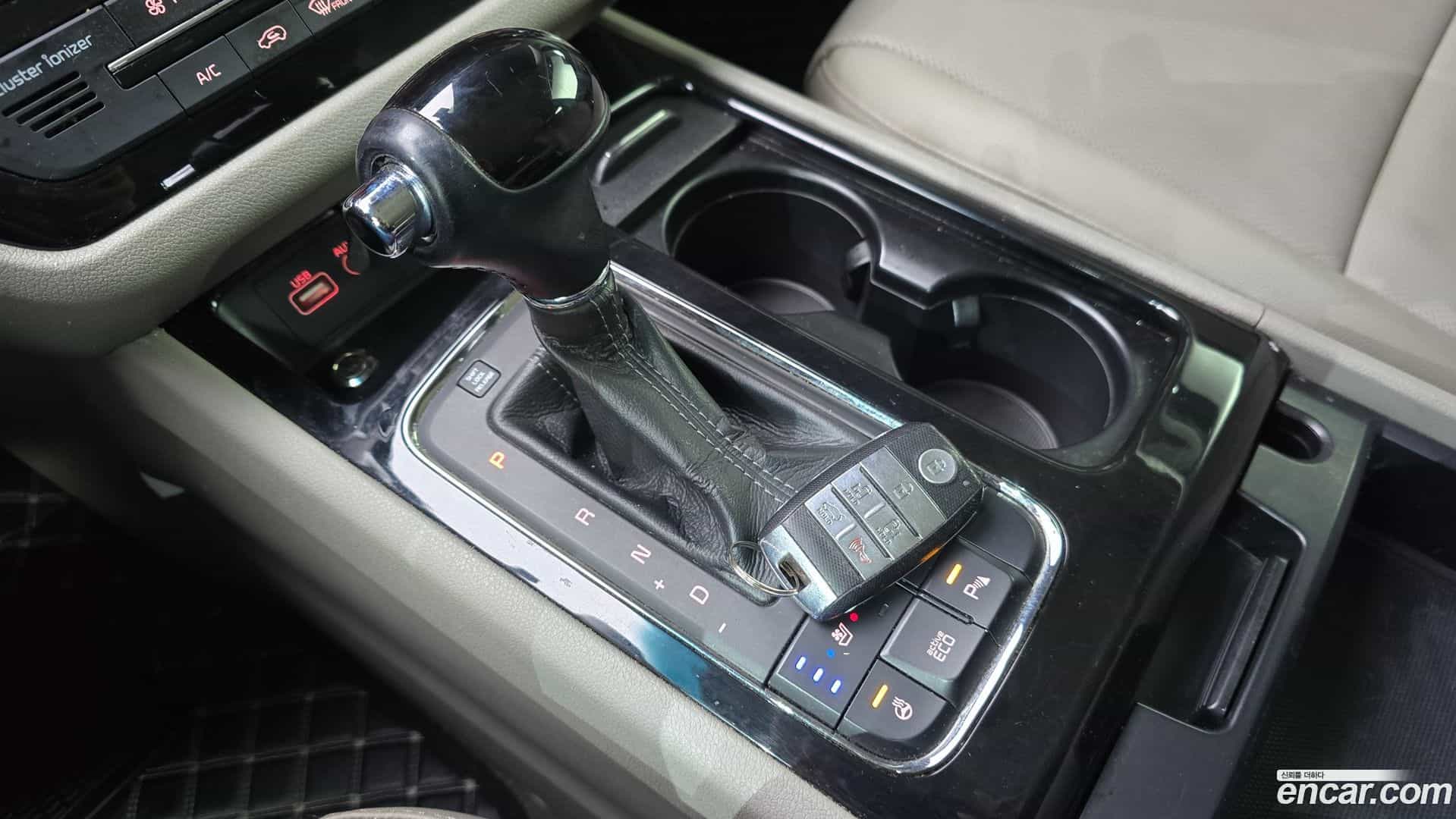 Canival Kia 2016.1-INNER-009