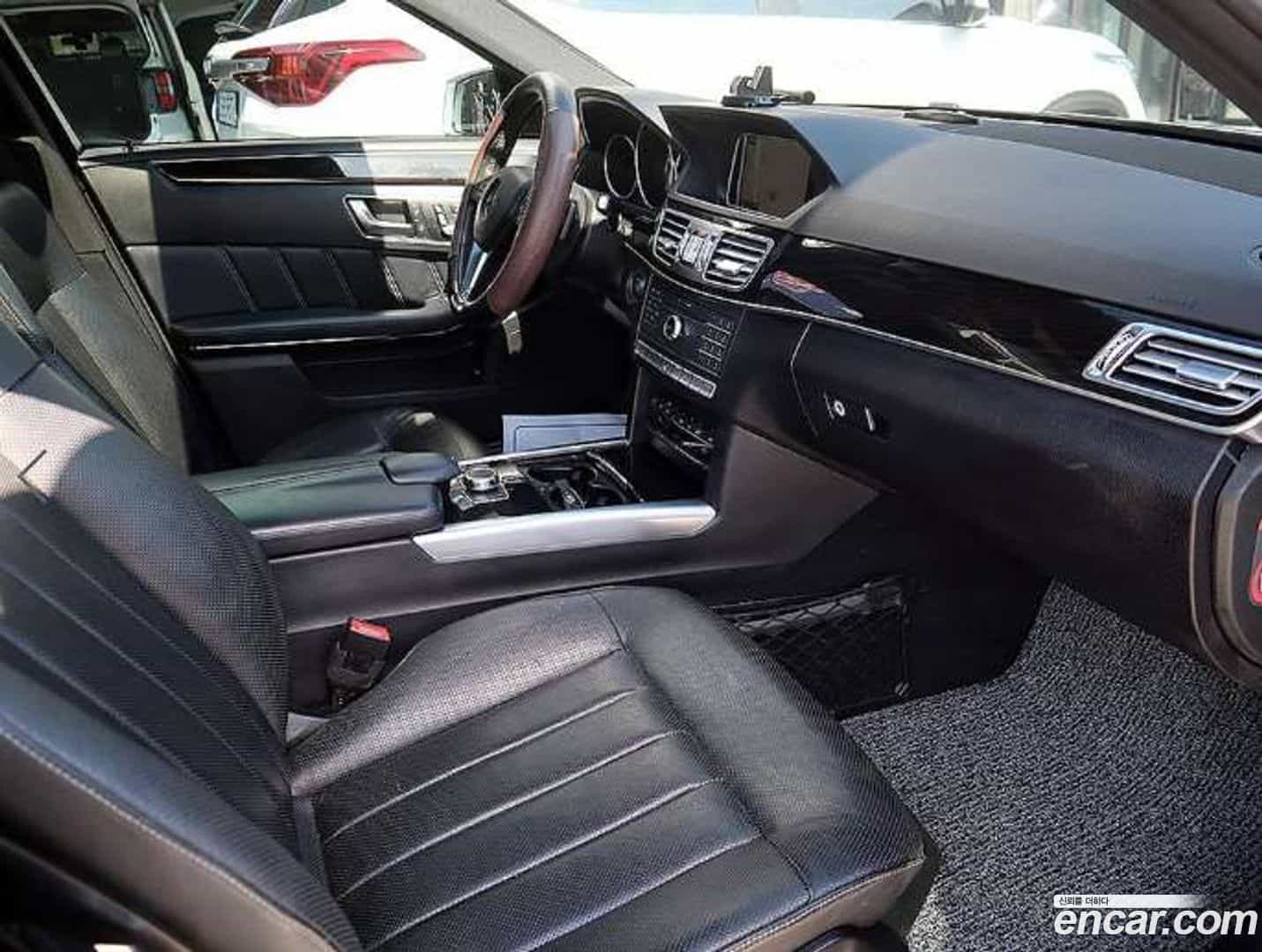 E-Class Mercedes-Benz 2015.10-OPTION-017
