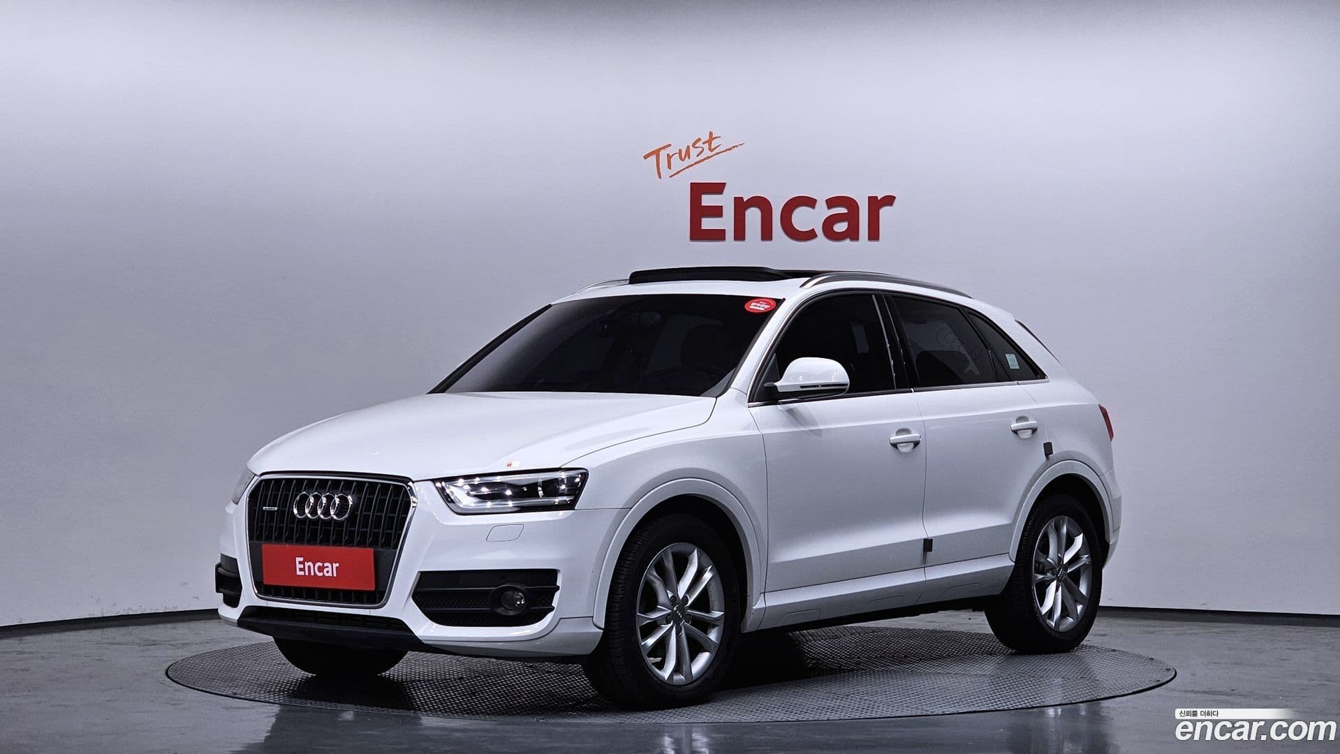 Main__Slider__Photo:Q3 Audi 2014.7-0