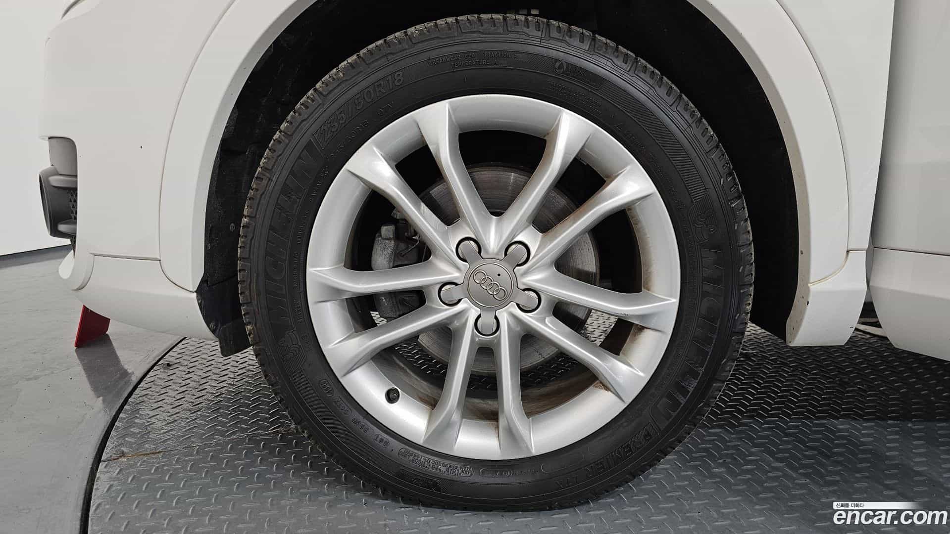Q3 Audi 2014.7-OUTER-005
