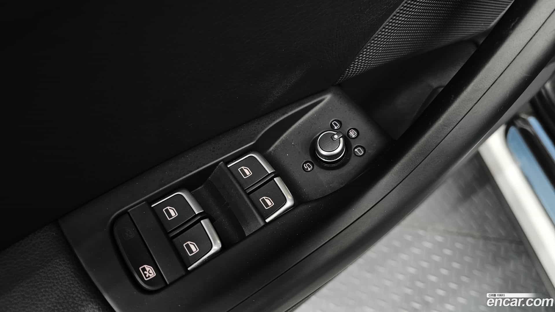 Q3 Audi 2014.7-OPTION-018