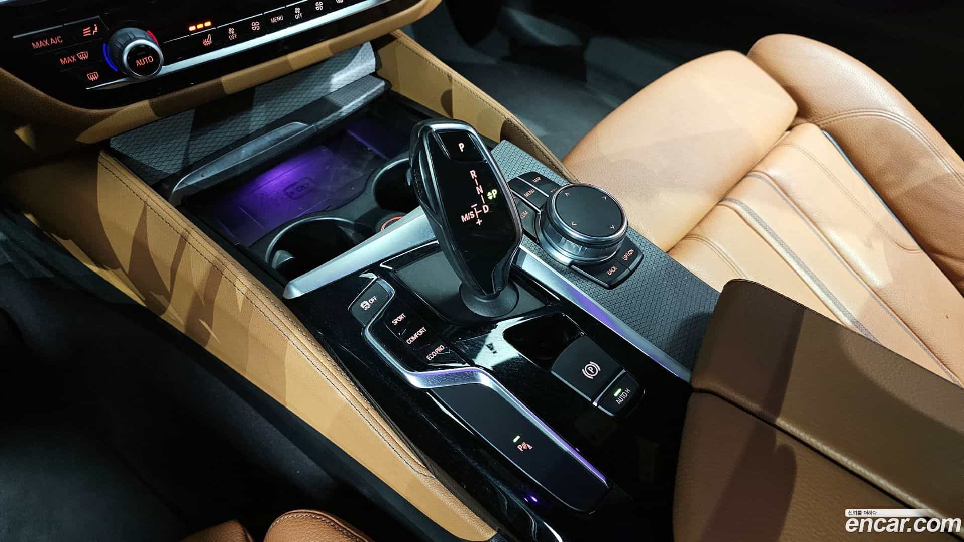 5-Series BMW 2017.11-INNER-009