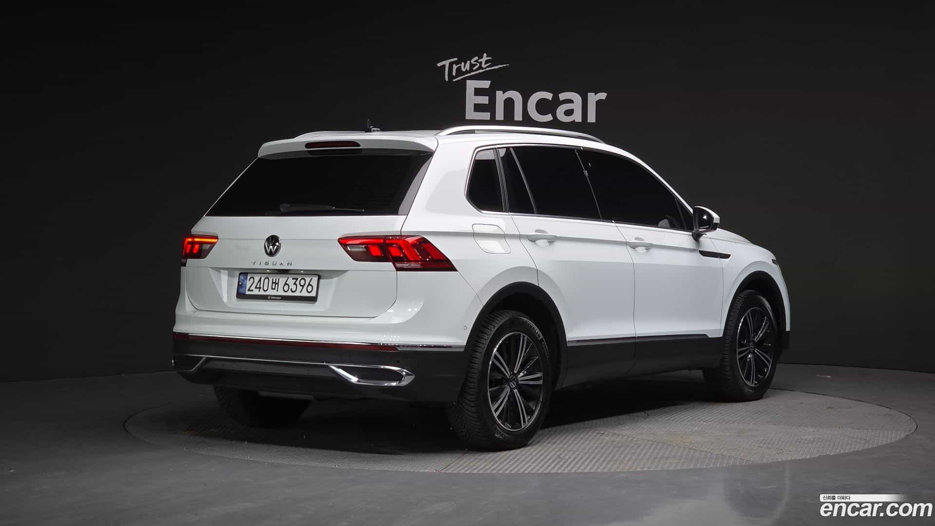 Tiguan Volkswagen 2023.10-OUTER-002