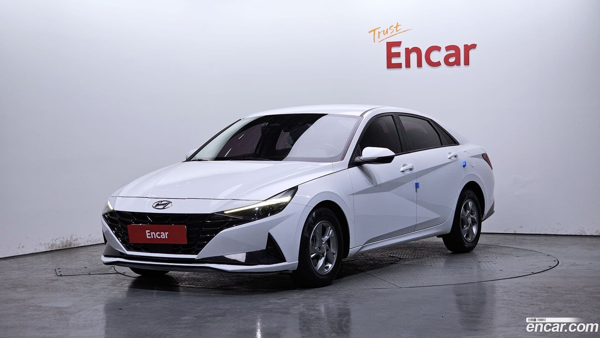 Main__Slider__Photo:AVANTE Hyundai 2020.3-0