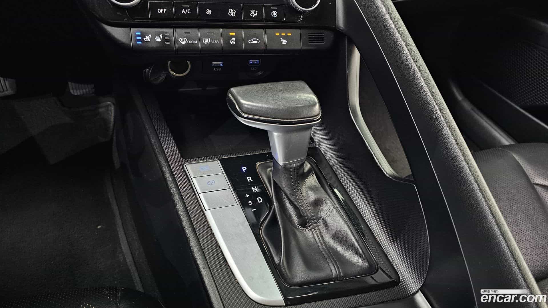 AVANTE Hyundai 2020.3-INNER-009