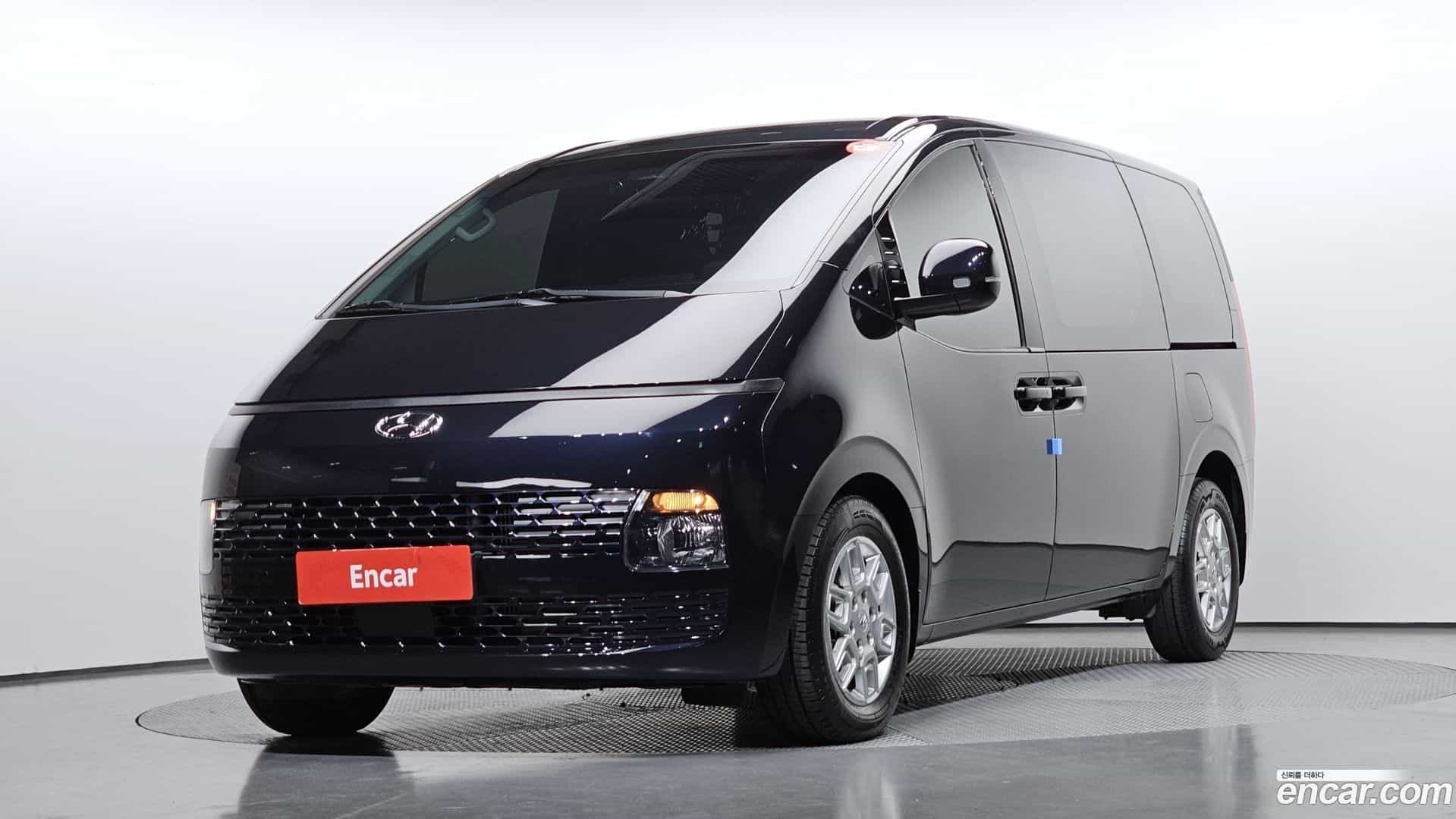 Staria Hyundai 2022.11-OUTER-001