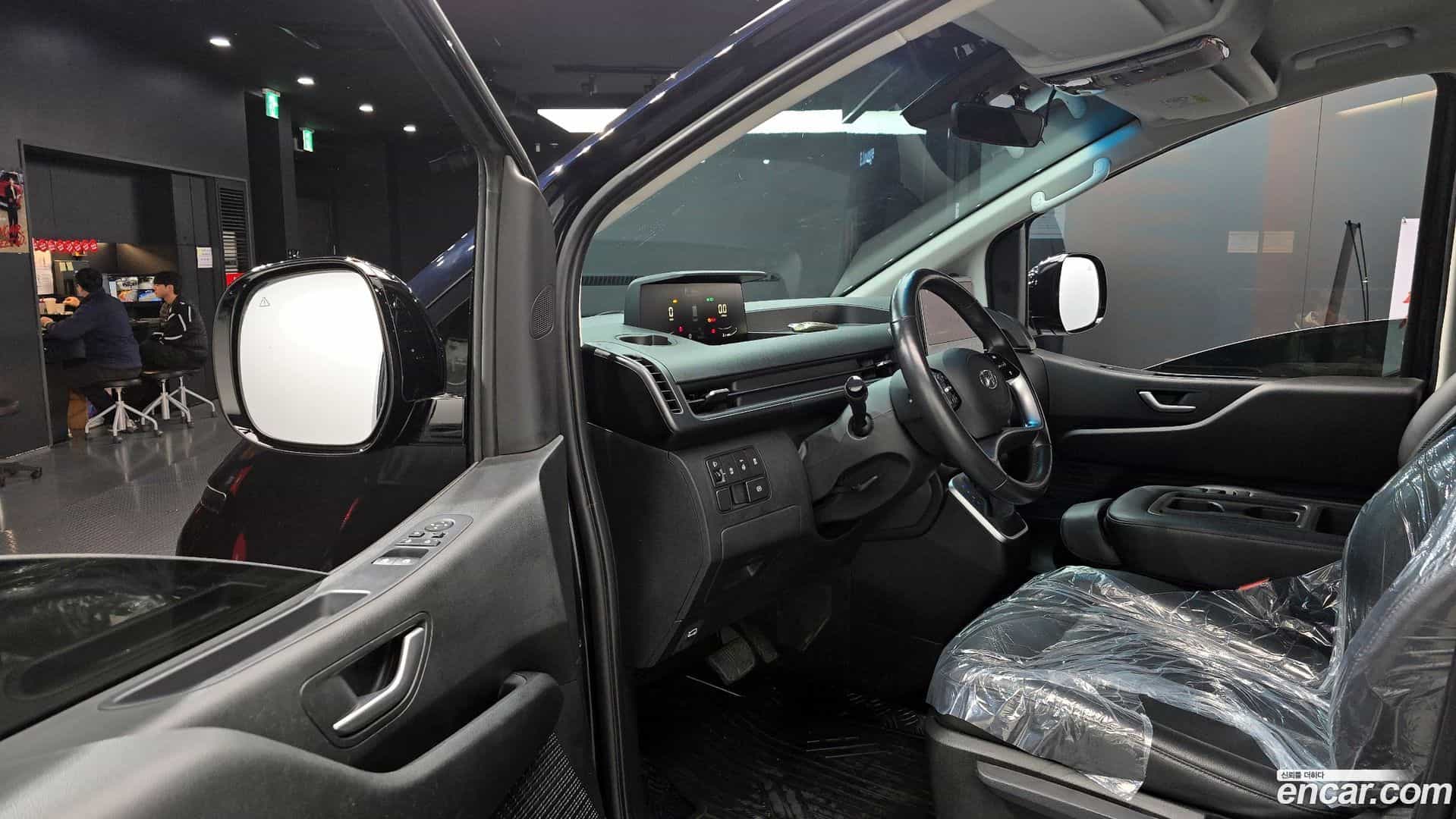 Staria Hyundai 2022.11-INNER-010