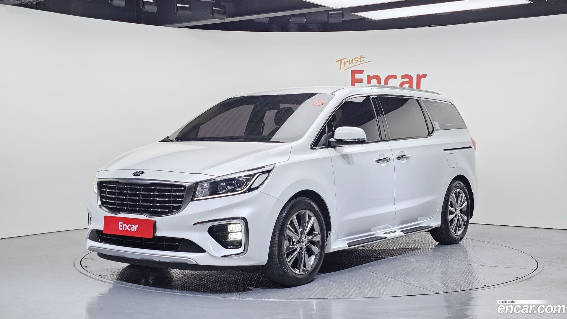 Main__Slider__Photo:Canival Kia 2018.9-0