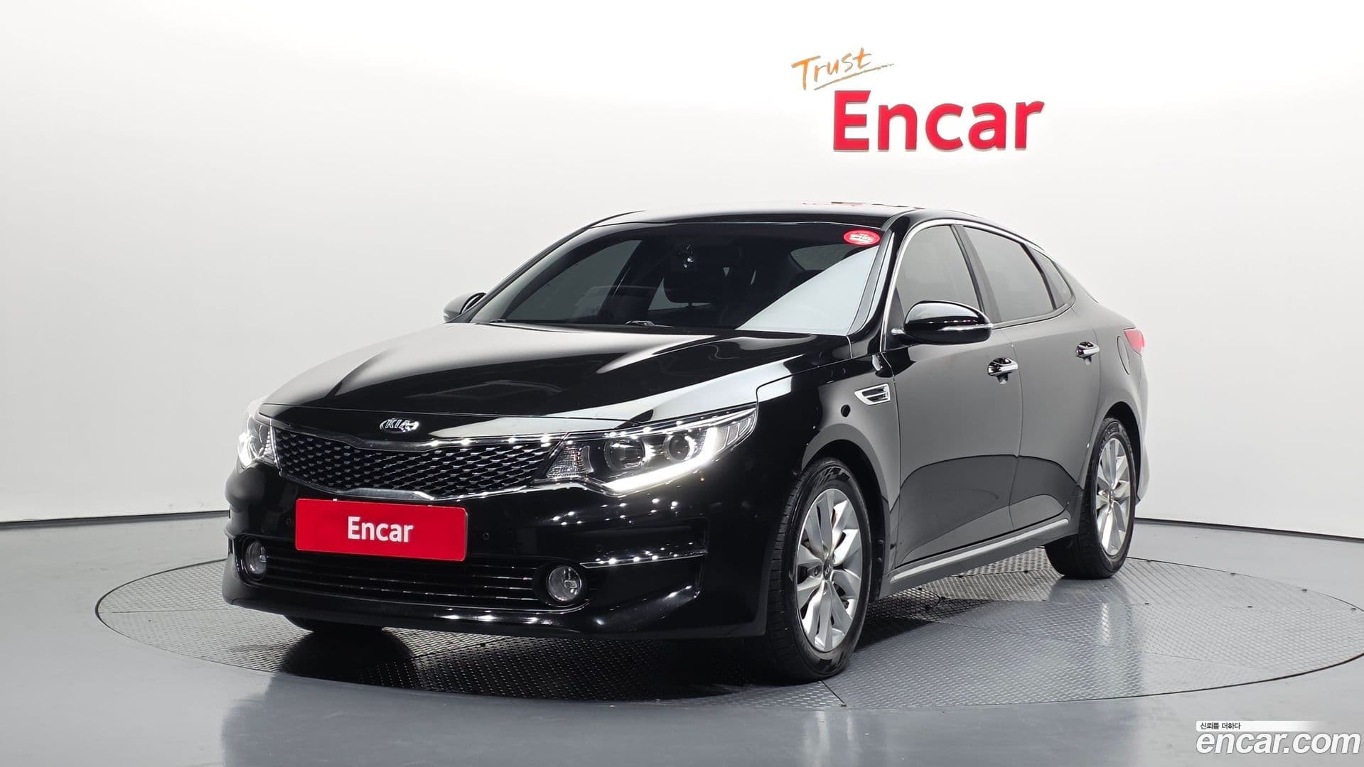 Main__Slider__Photo:K5 Kia 2017.10-0