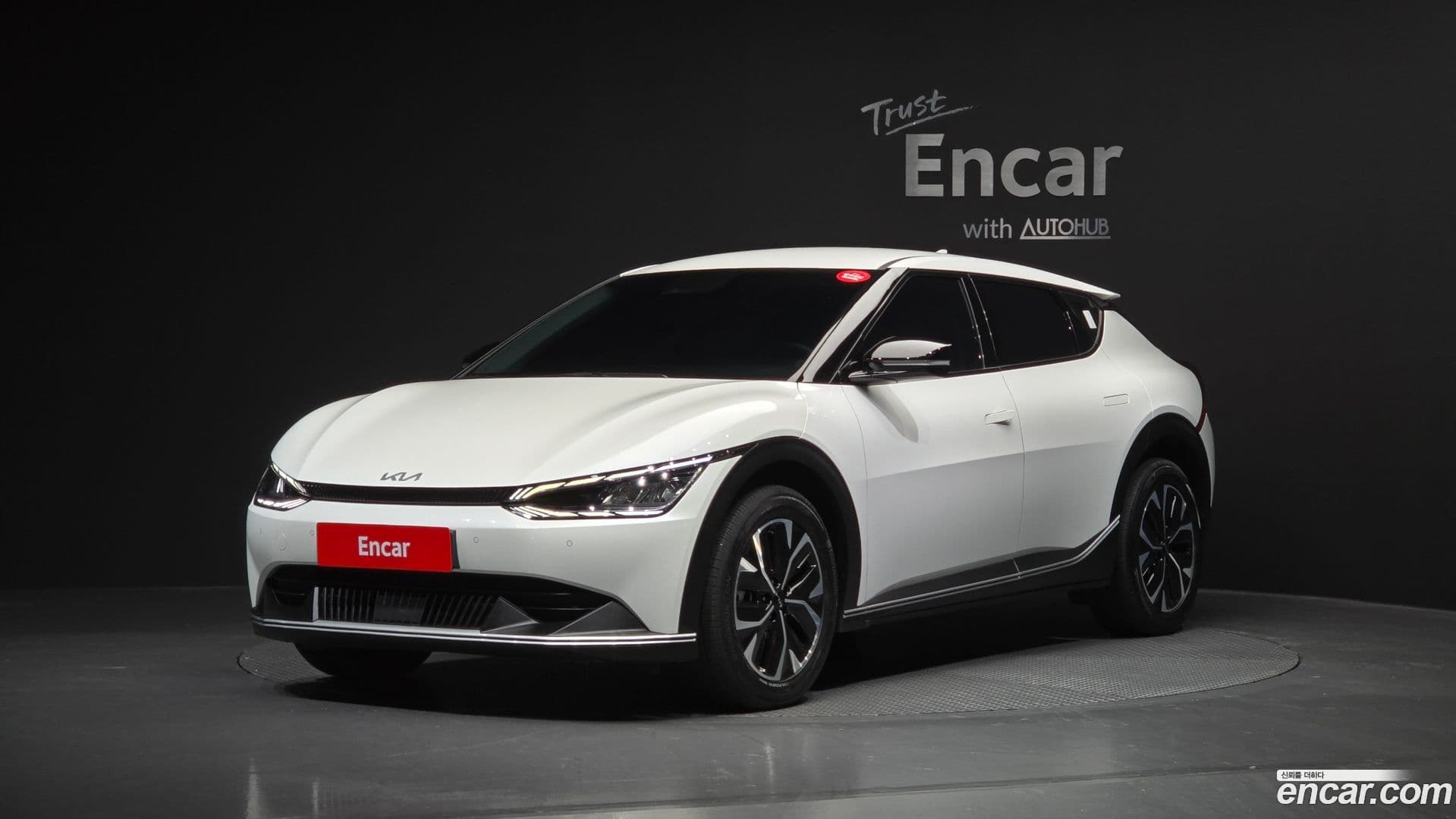 Main__Slider__Photo:EV6 Kia 2023.9-0