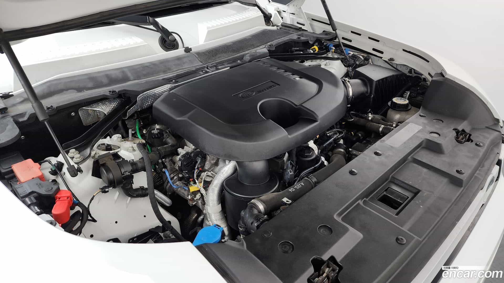 Defender Land Rover 2021.11-INNER-006