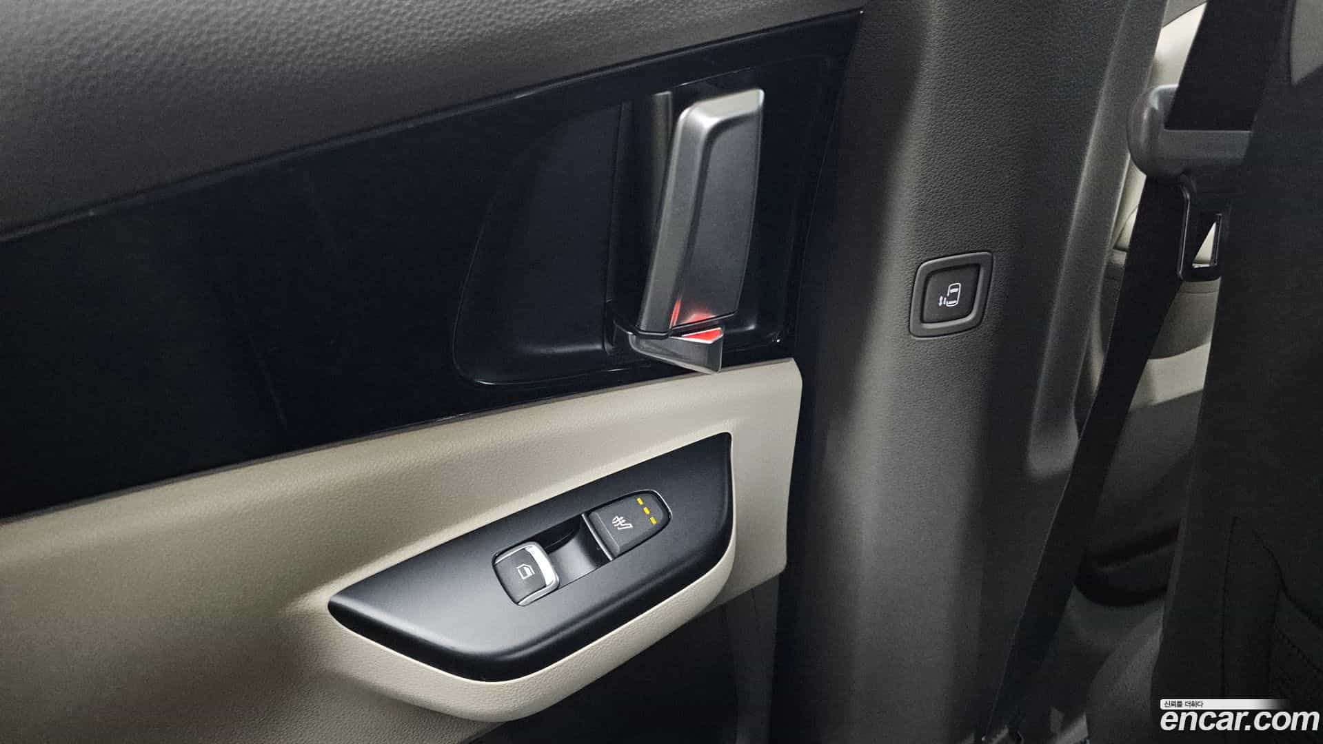 Canival Kia 2022.8-OPTION-022