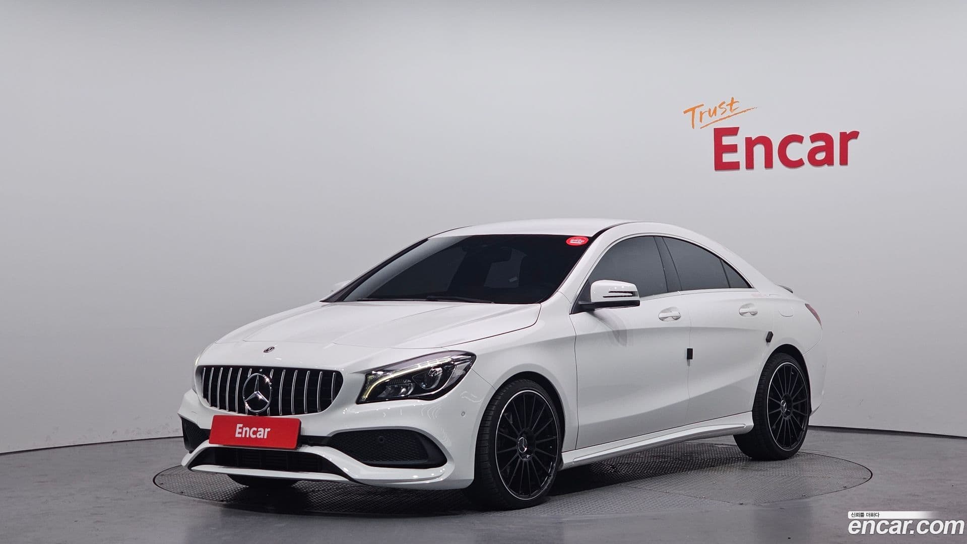 Main__Slider__Photo:CLA-Class Mercedes-Benz 2018.3-0
