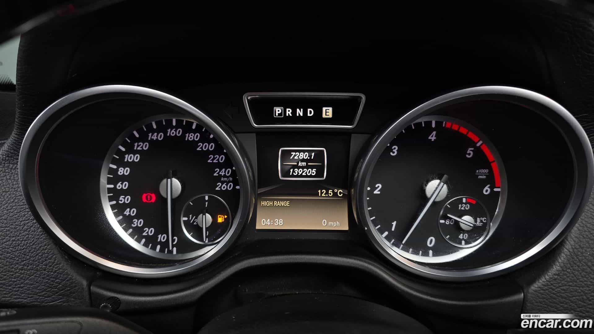 G-Class Mercedes-Benz 2014.4-INNER-008