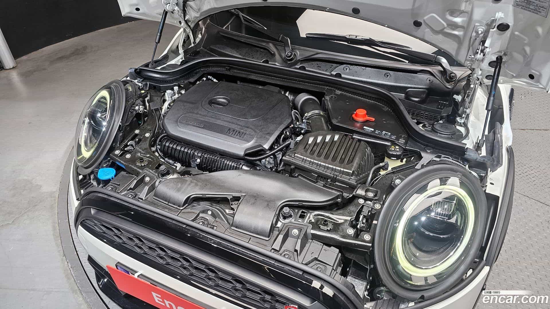 Cooper Convertible Mini 2024.3-INNER-006