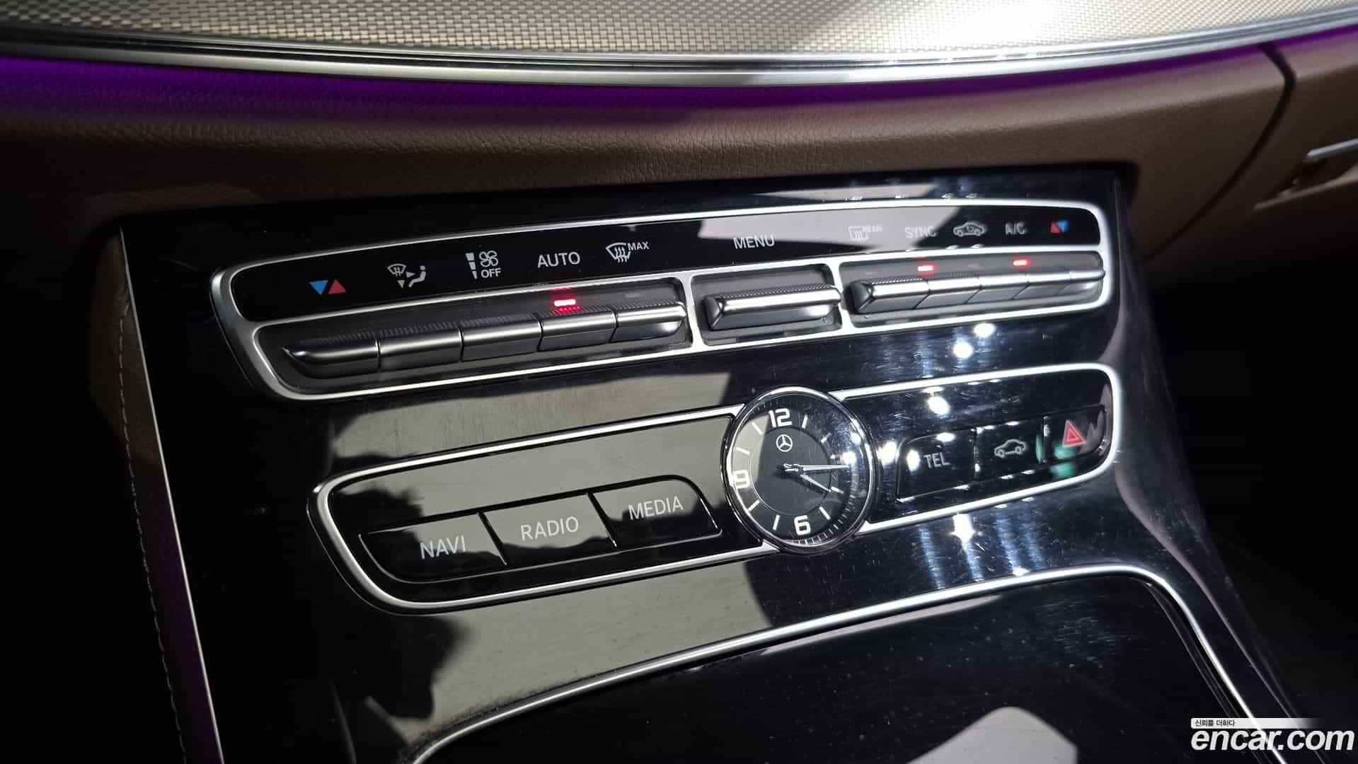 E-Class Mercedes-Benz 2018.9-OPTION-020