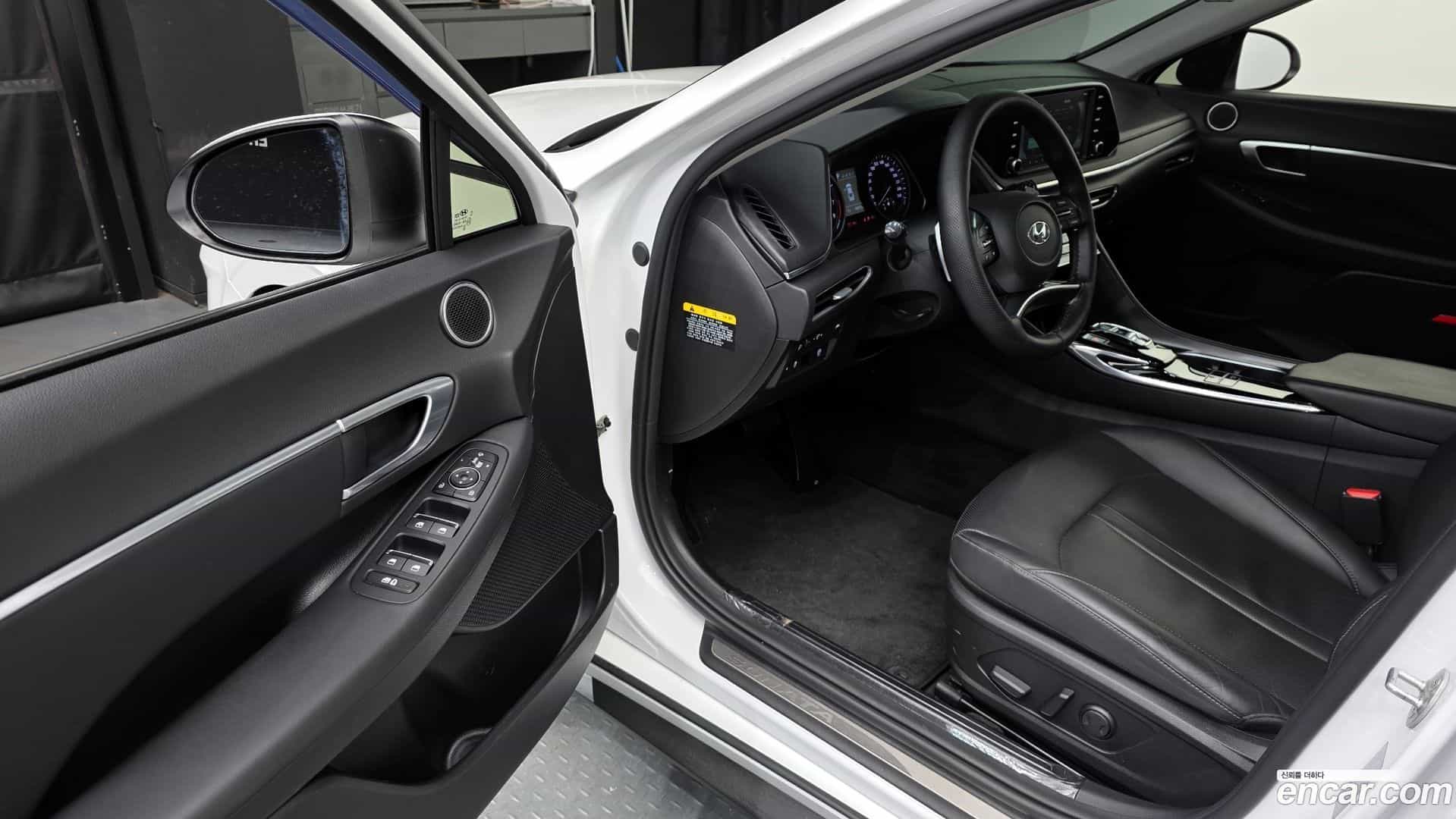 Sonata Hyundai 2020.4-INNER-010