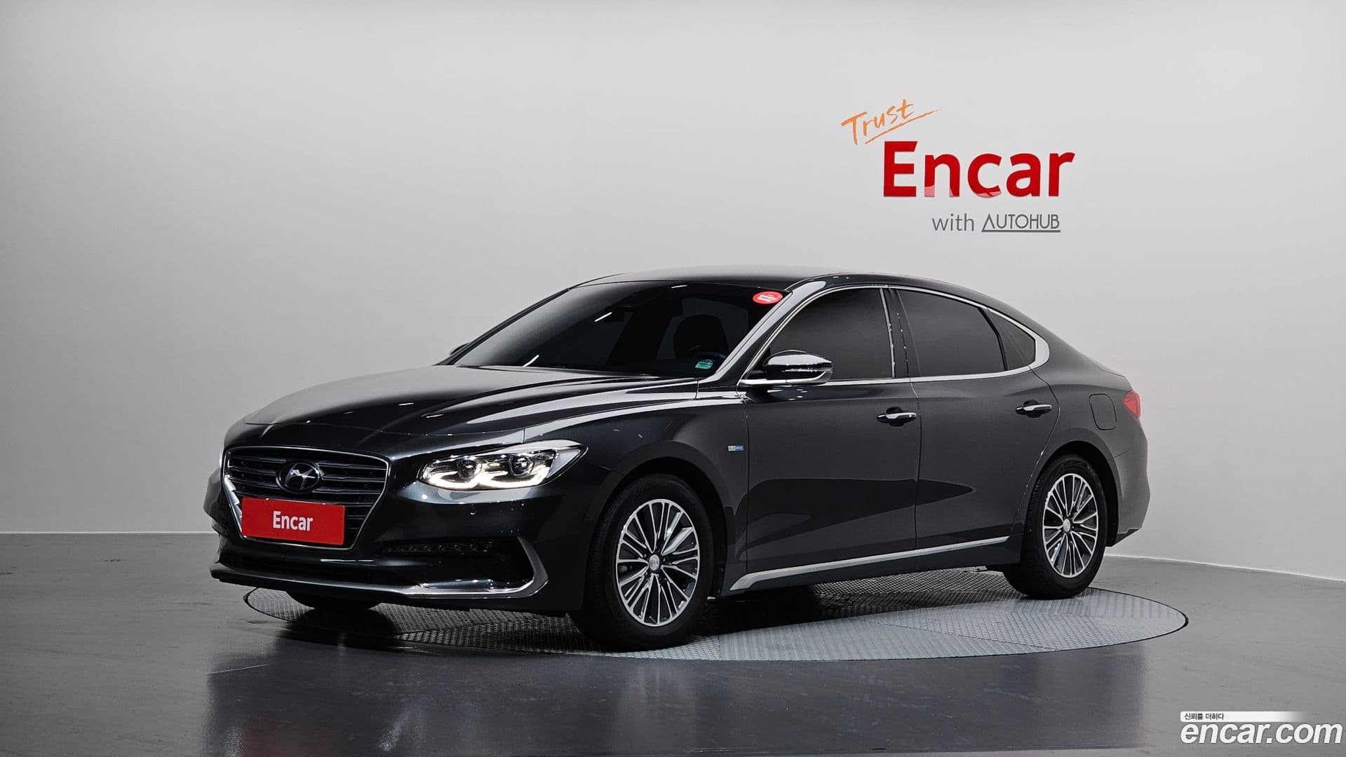 Main__Slider__Photo:Grandeur Hyundai 2019.11-0