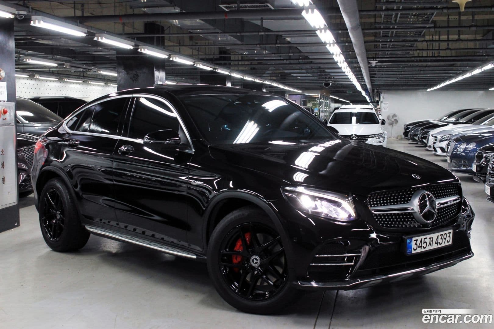 Main__Slider__Photo:GLC-Class Mercedes-Benz 2017.7-0