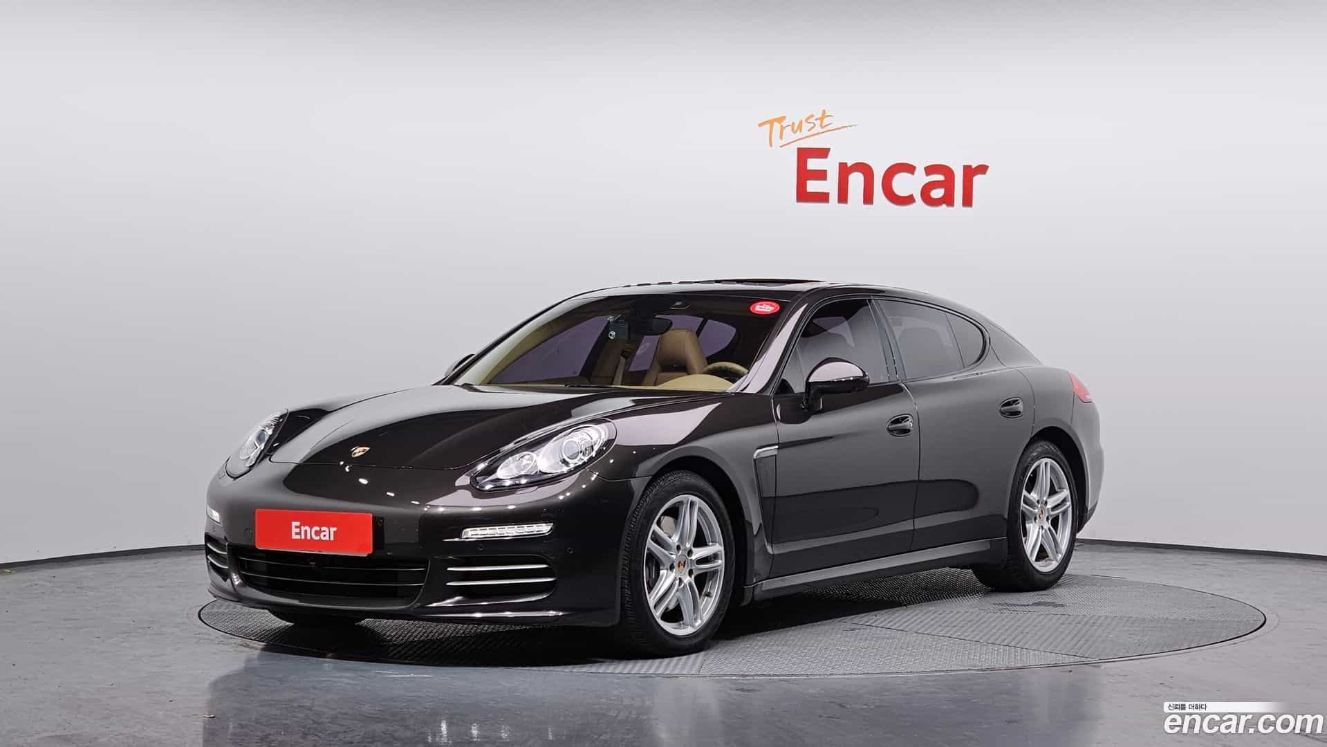 Panamera Porsche 2014.0-OUTER-001
