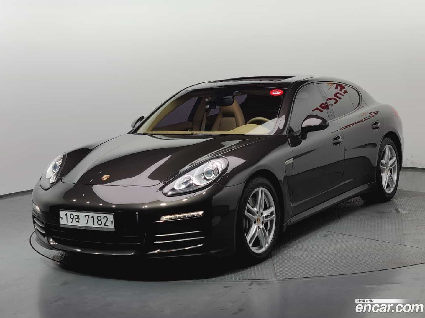 Panamera Porsche 2014.0-OUTER-003