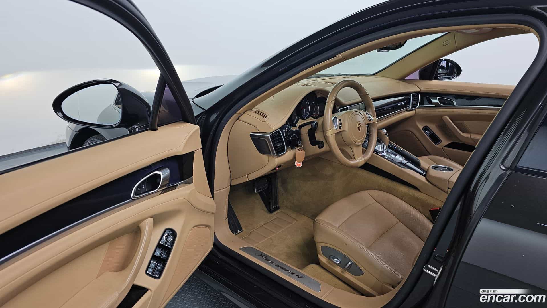 Panamera Porsche 2014.0-OPTION-015