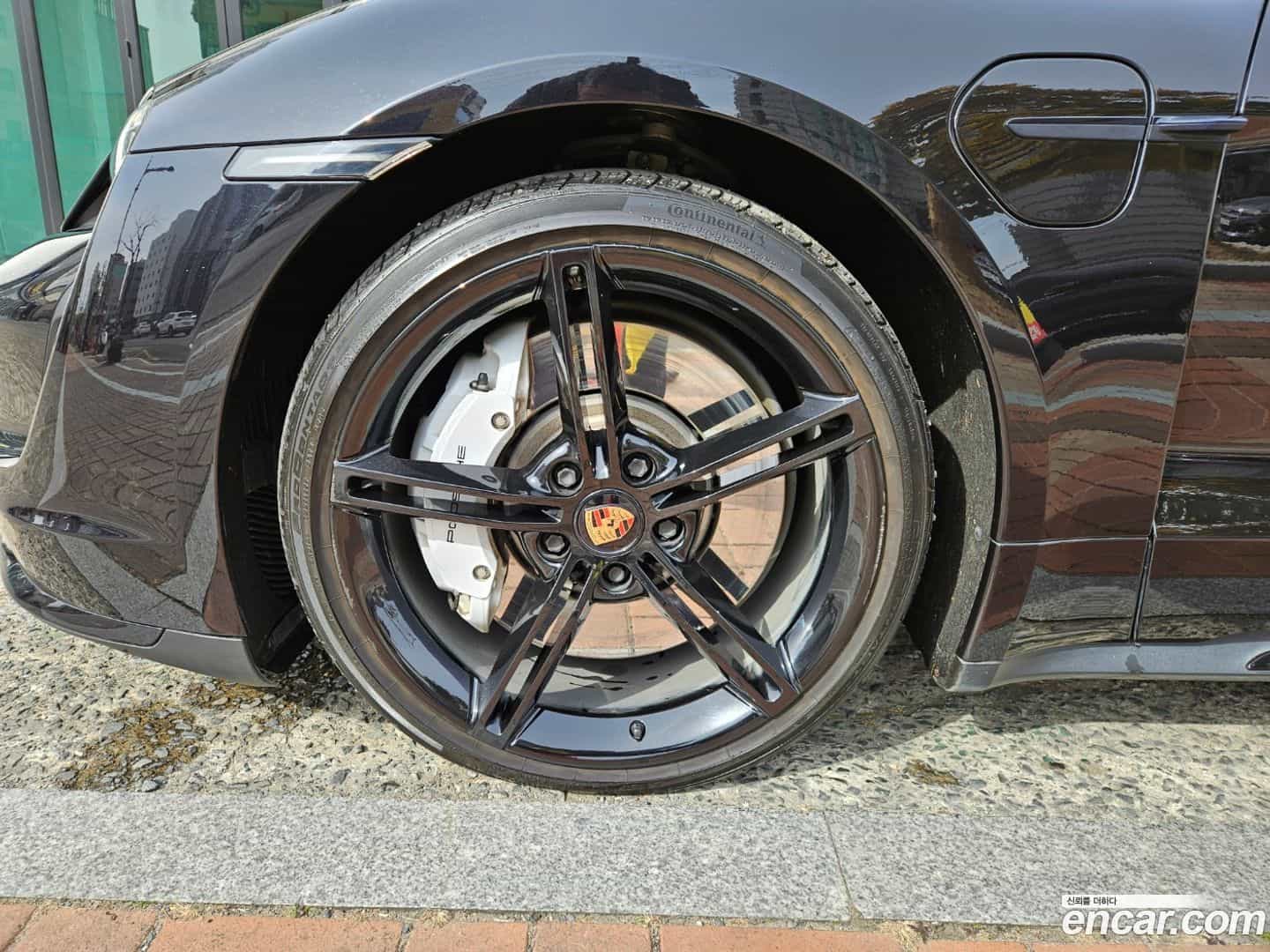 Taycan Porsche 2021.5-OUTER-005