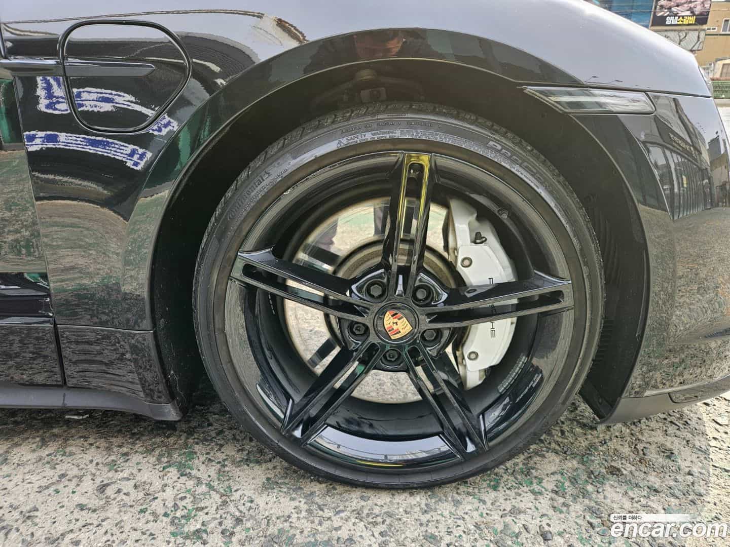 Taycan Porsche 2021.5-OPTION-016