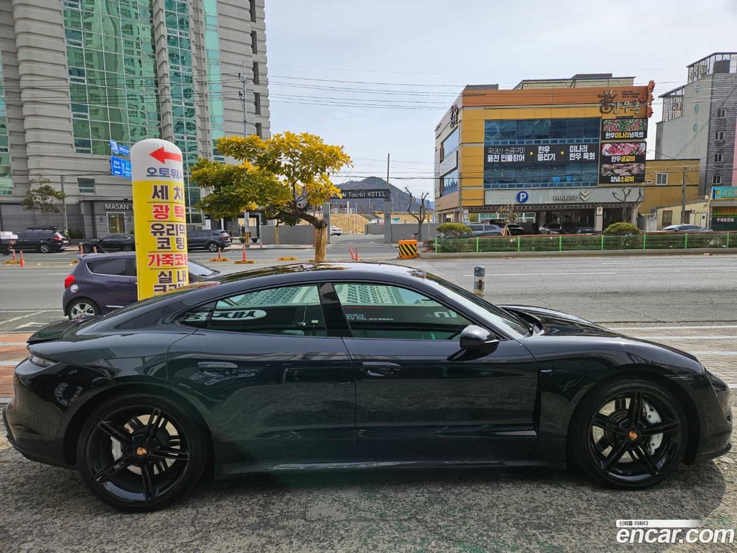 Taycan Porsche 2021.5-OPTION-024