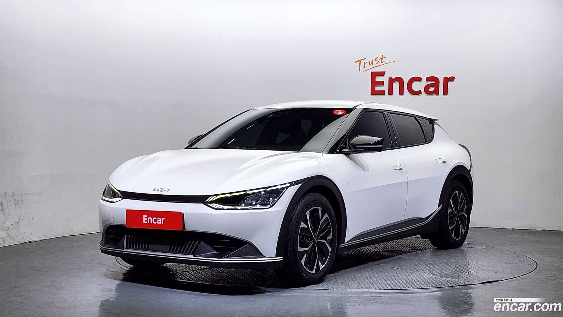 Main__Slider__Photo:EV6 Kia 2021.11-0