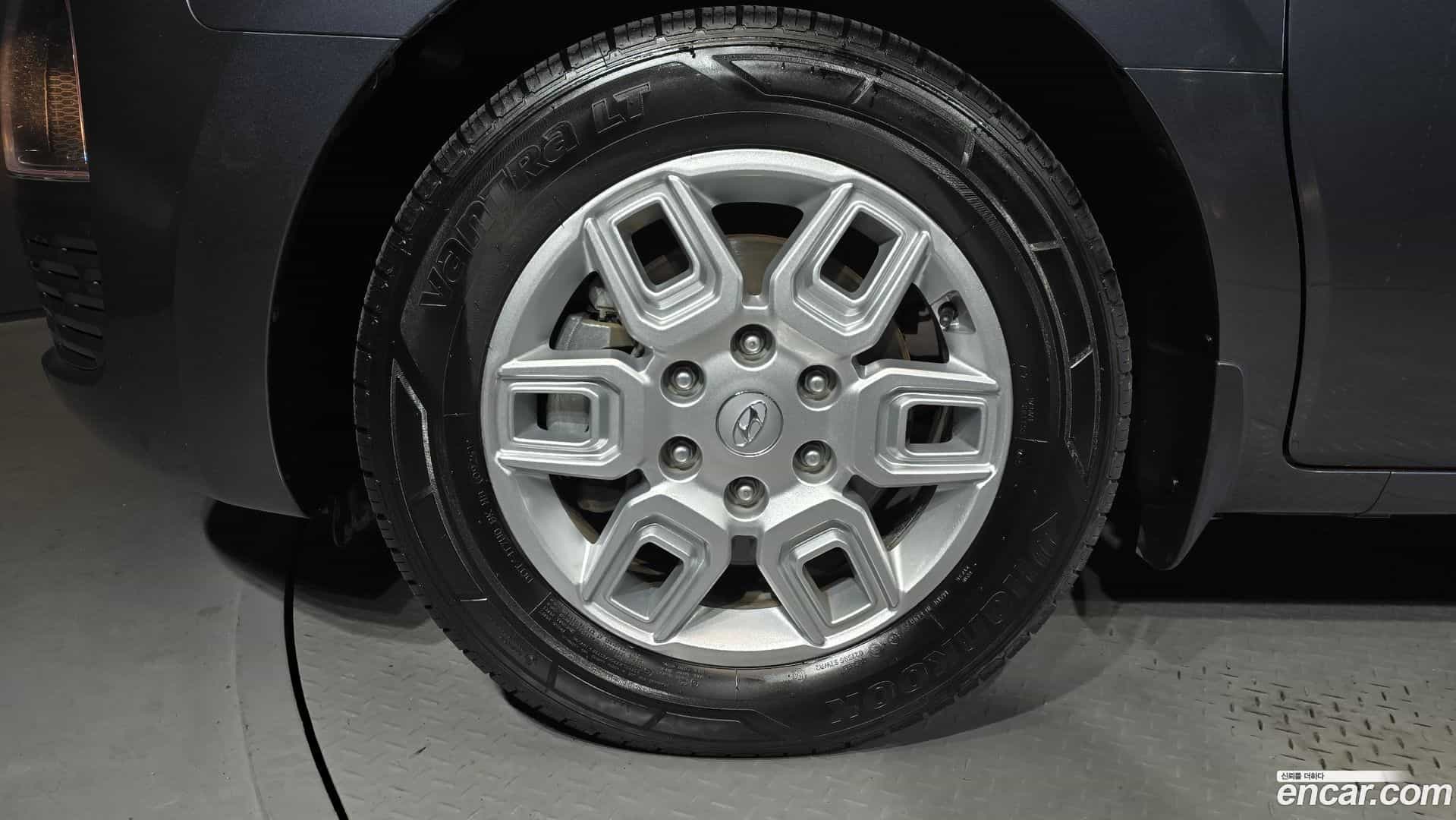 Staria Hyundai 2022.0-OUTER-005