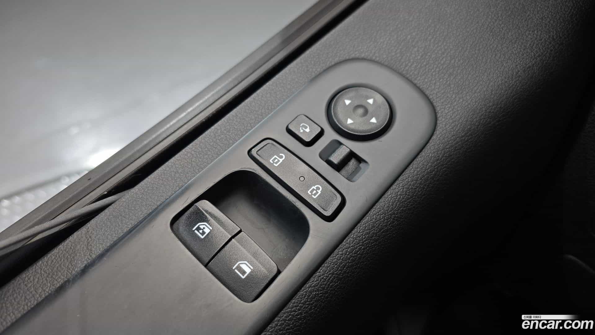 Staria Hyundai 2022.0-OPTION-022