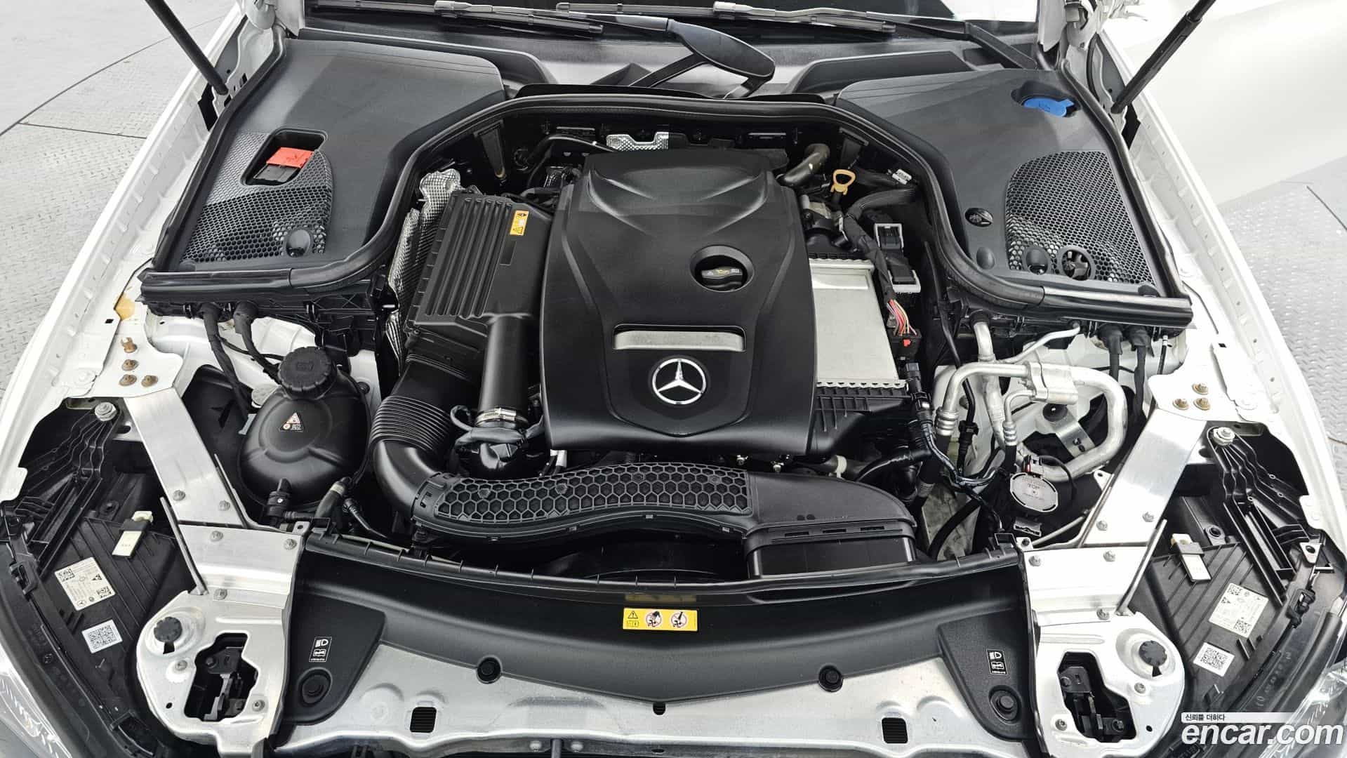 E-Class Mercedes-Benz 2020.11-INNER-006