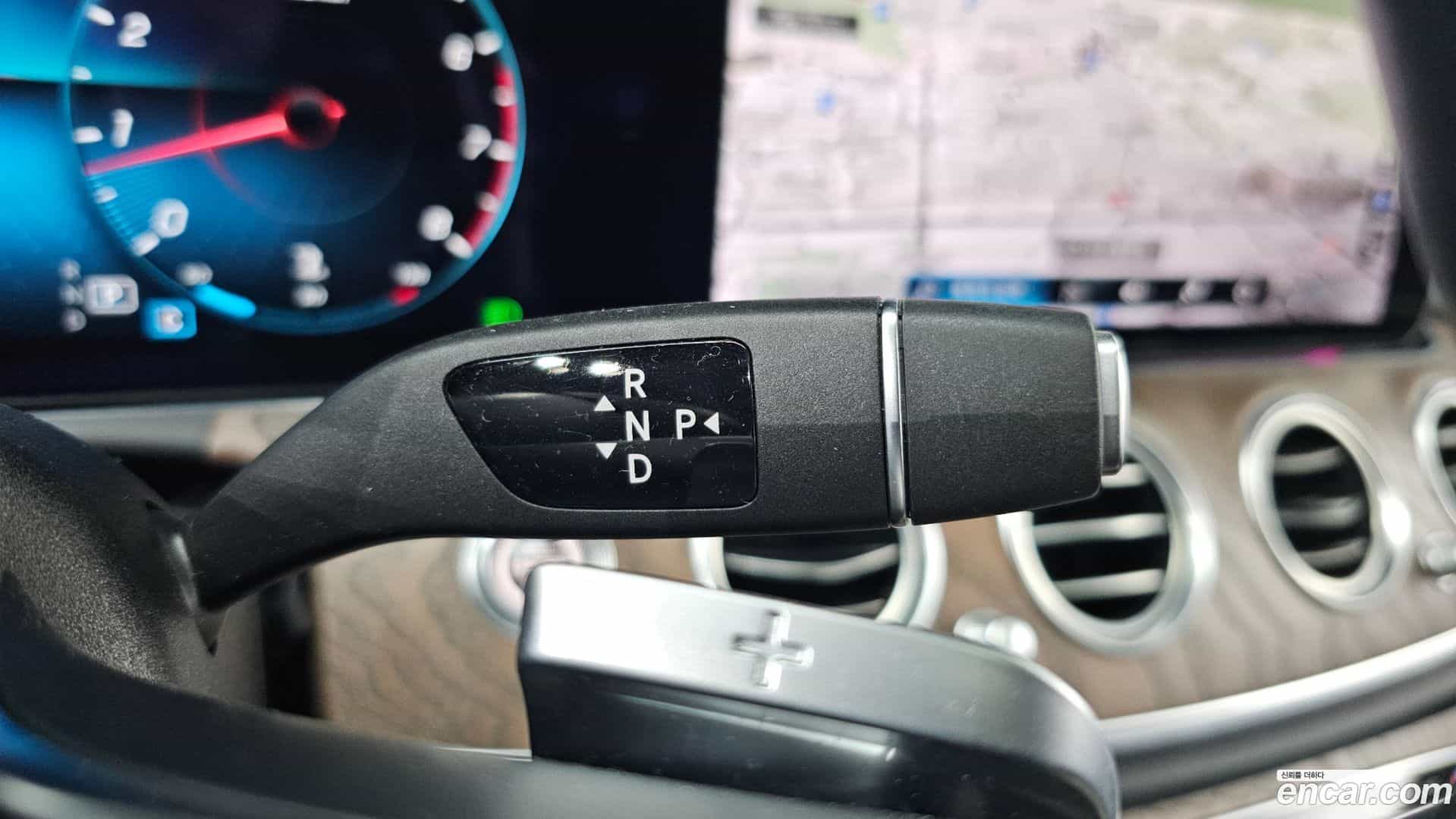 E-Class Mercedes-Benz 2020.11-INNER-009