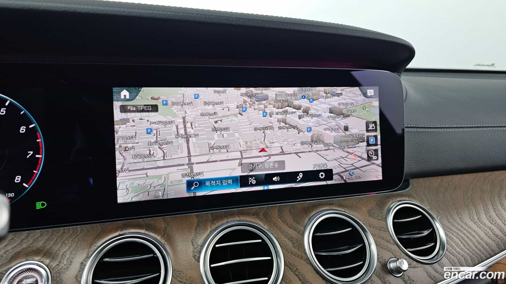 E-Class Mercedes-Benz 2020.11-OPTION-018
