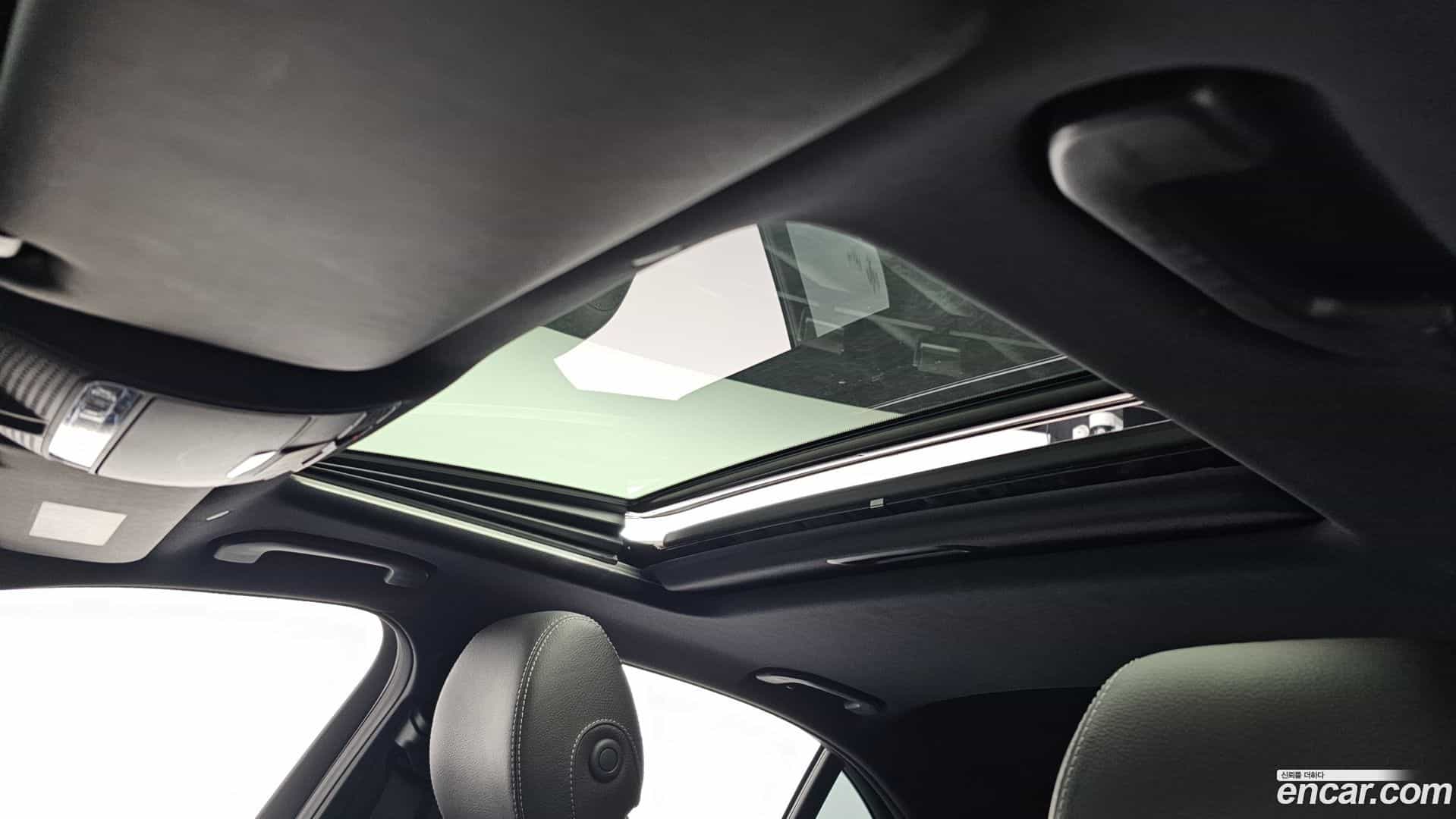 E-Class Mercedes-Benz 2020.11-OPTION-021