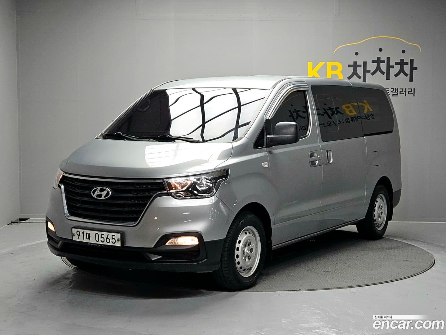 Main__Slider__Photo:Starex Hyundai 2019.3-0