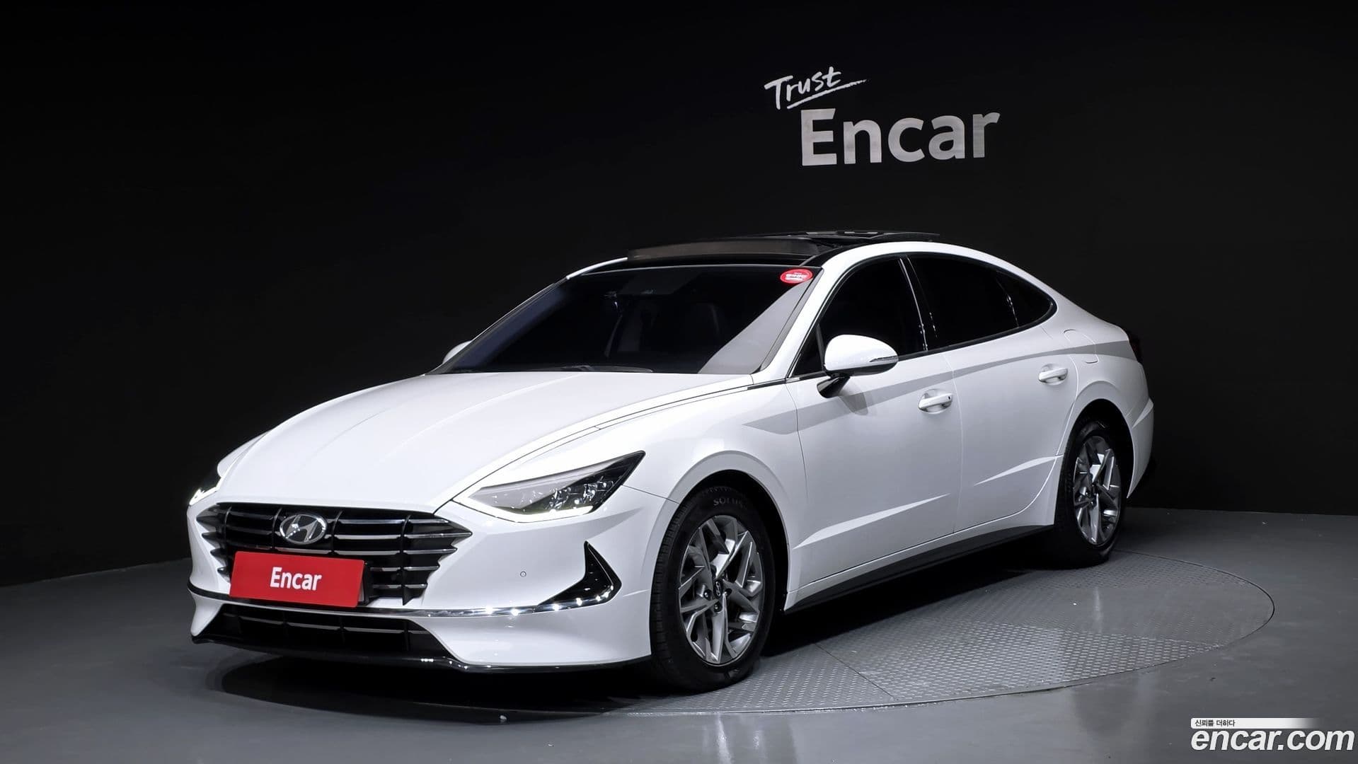 Main__Slider__Photo:Sonata Hyundai 2019.3-0