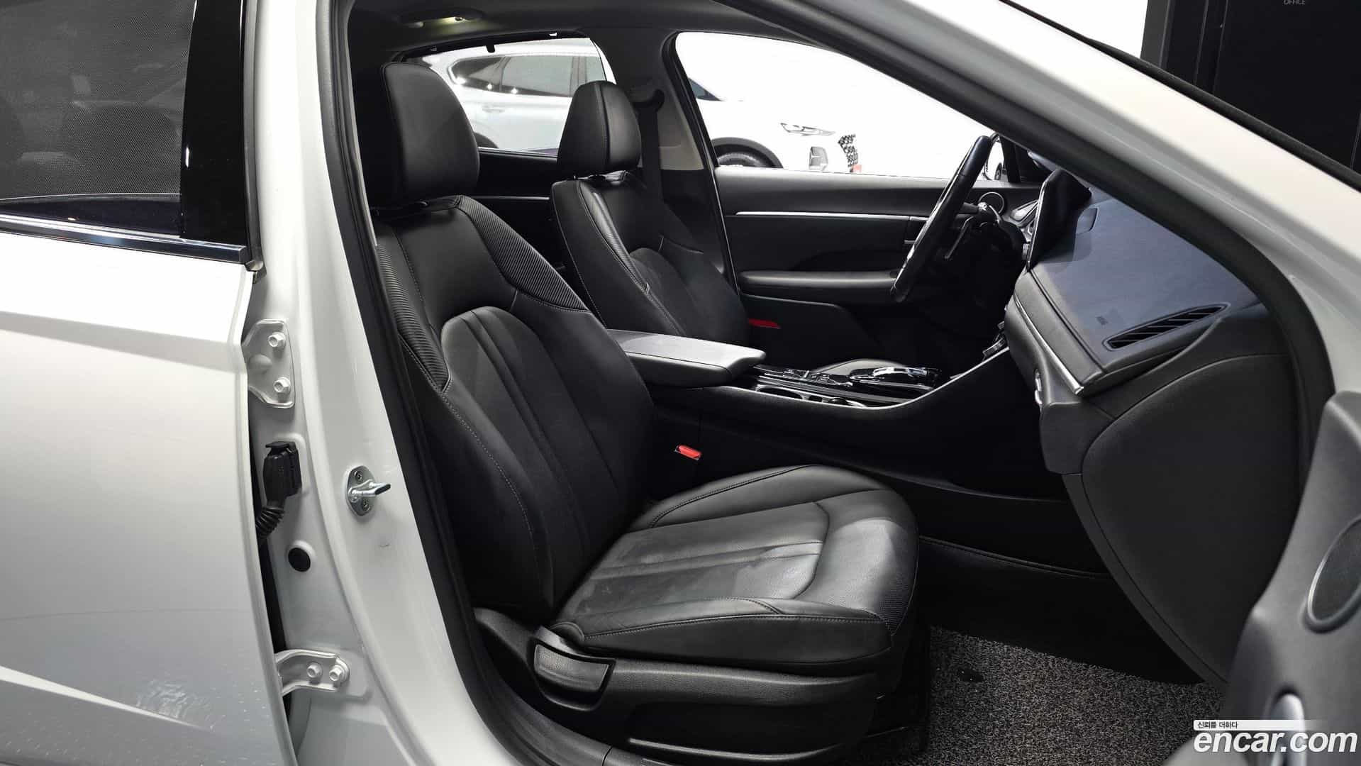 Sonata Hyundai 2019.3-INNER-010
